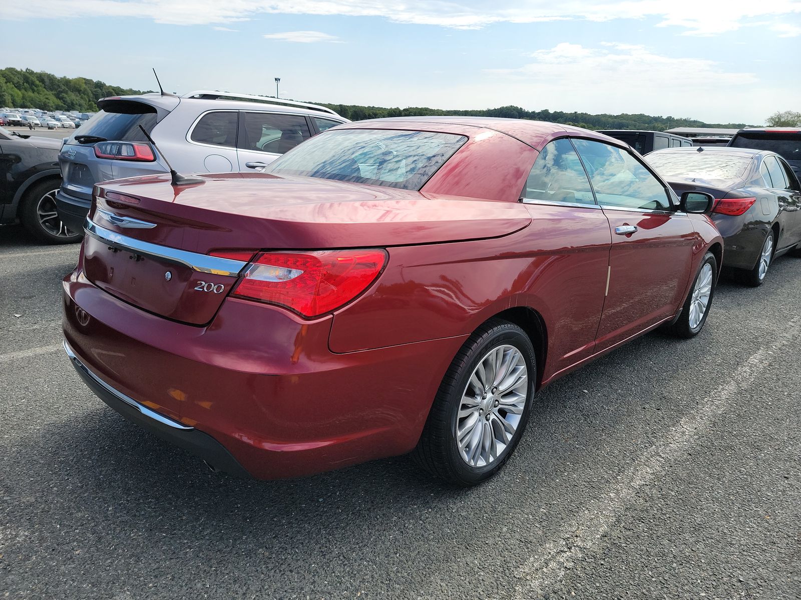 2012 Chrysler 200 Limited FWD