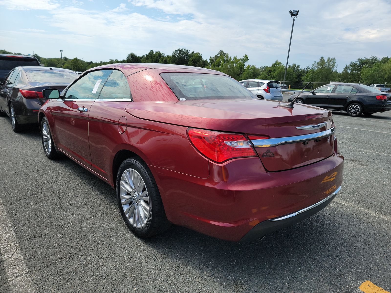 2012 Chrysler 200 Limited FWD