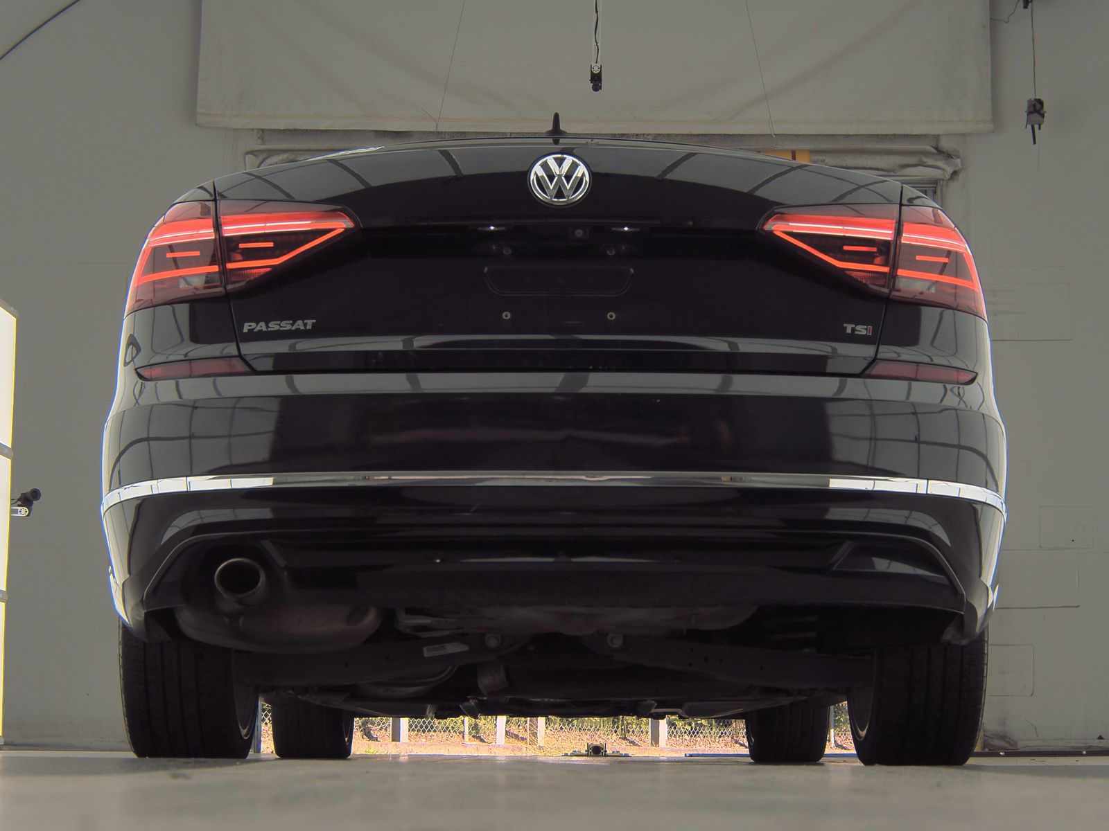 2018 Volkswagen Passat 2.0T R-Line FWD