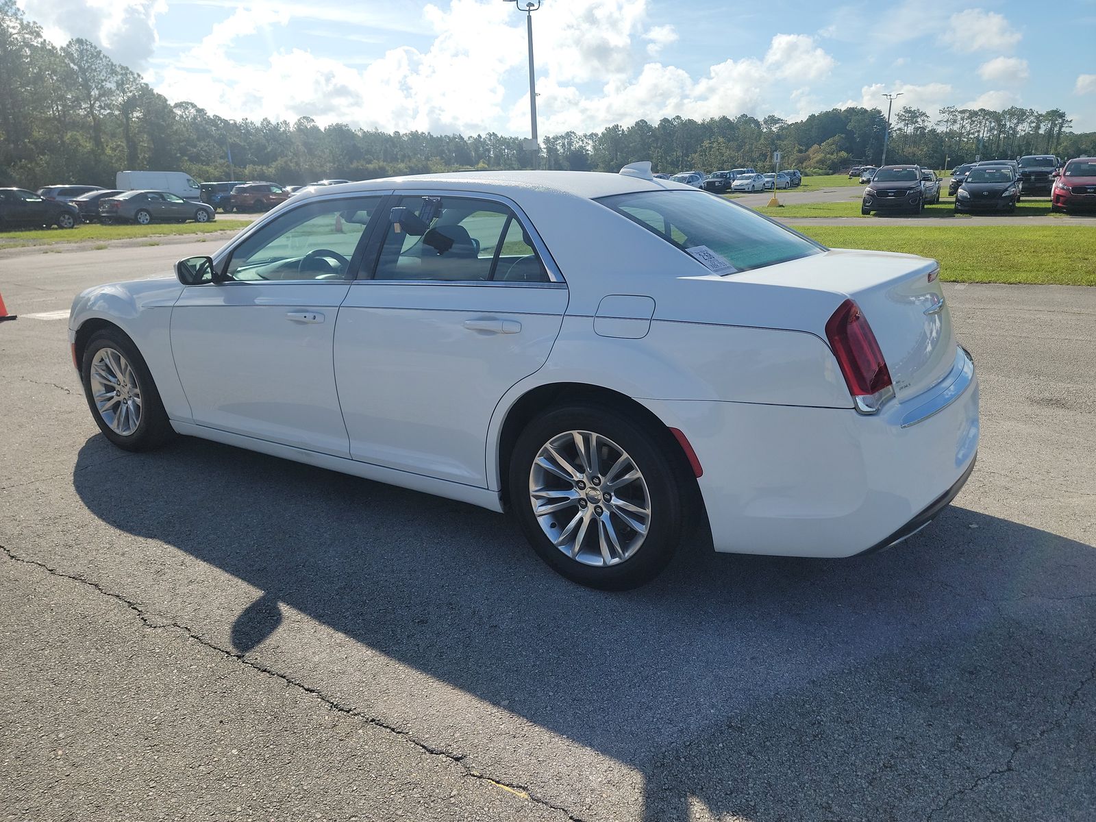 2019 Chrysler 300 Touring L RWD