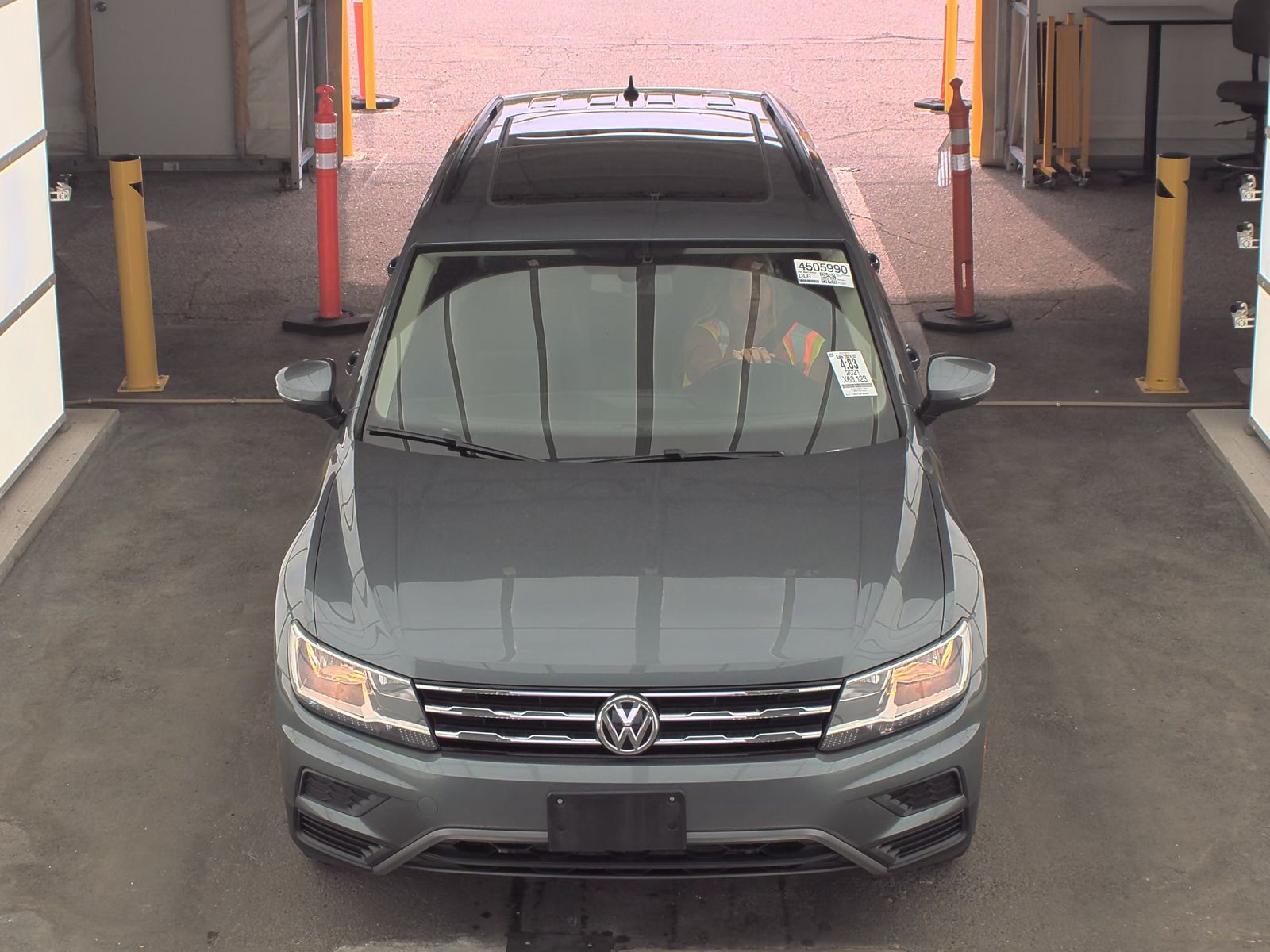 2021 Volkswagen Tiguan 2.0T SE FWD