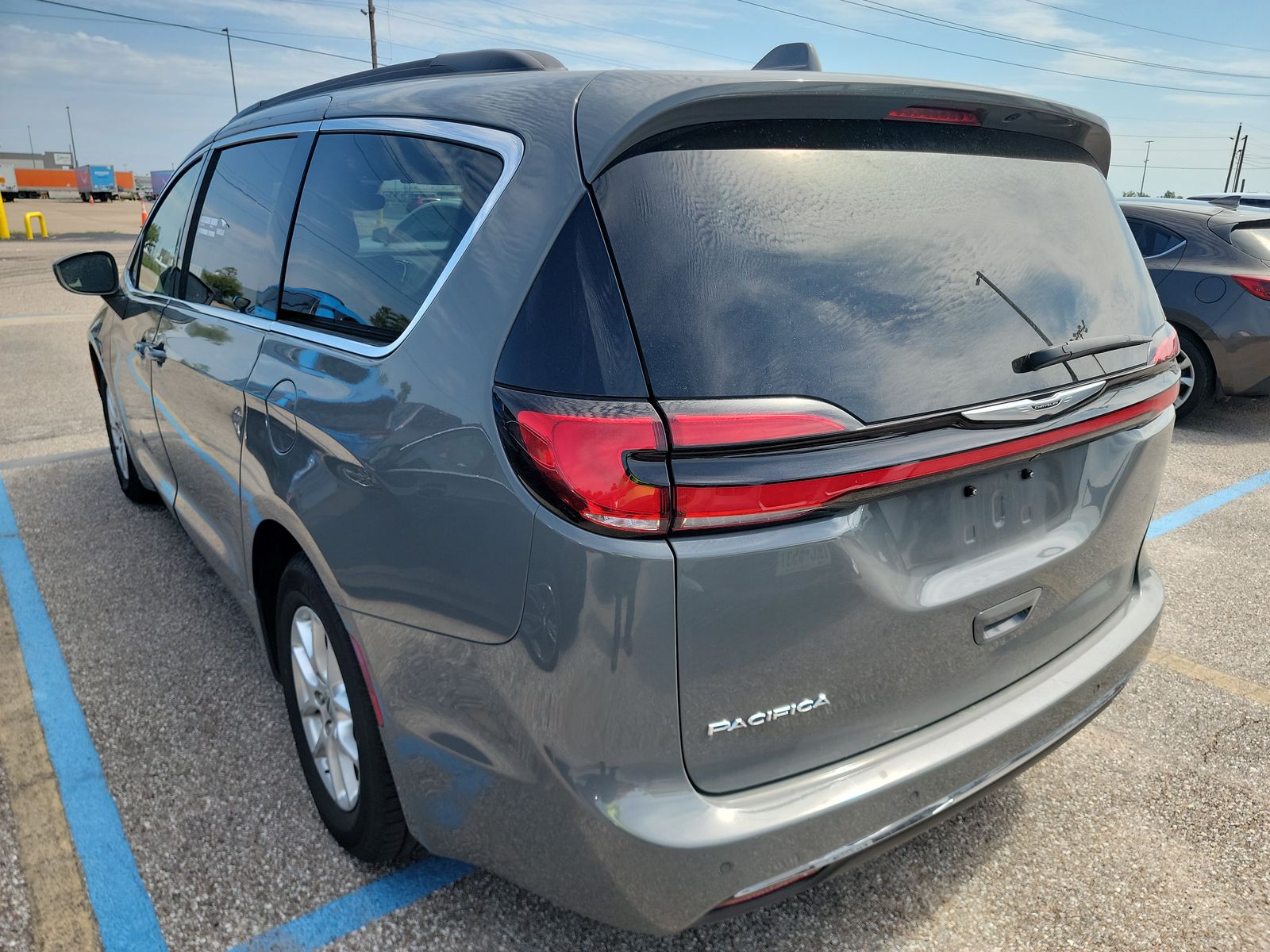 2022 Chrysler Pacifica Touring L FWD