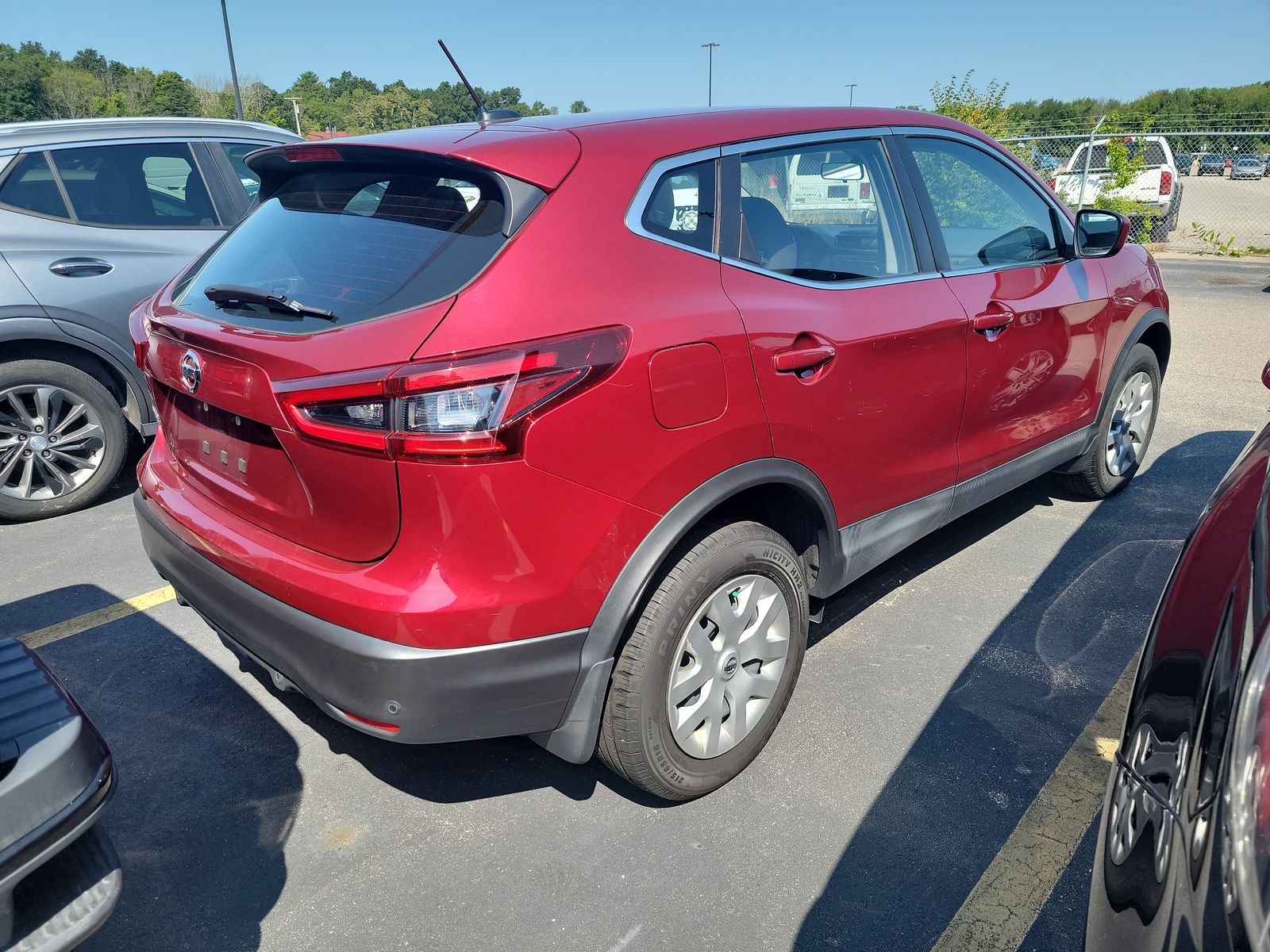 2020 Nissan Rogue Sport S FWD