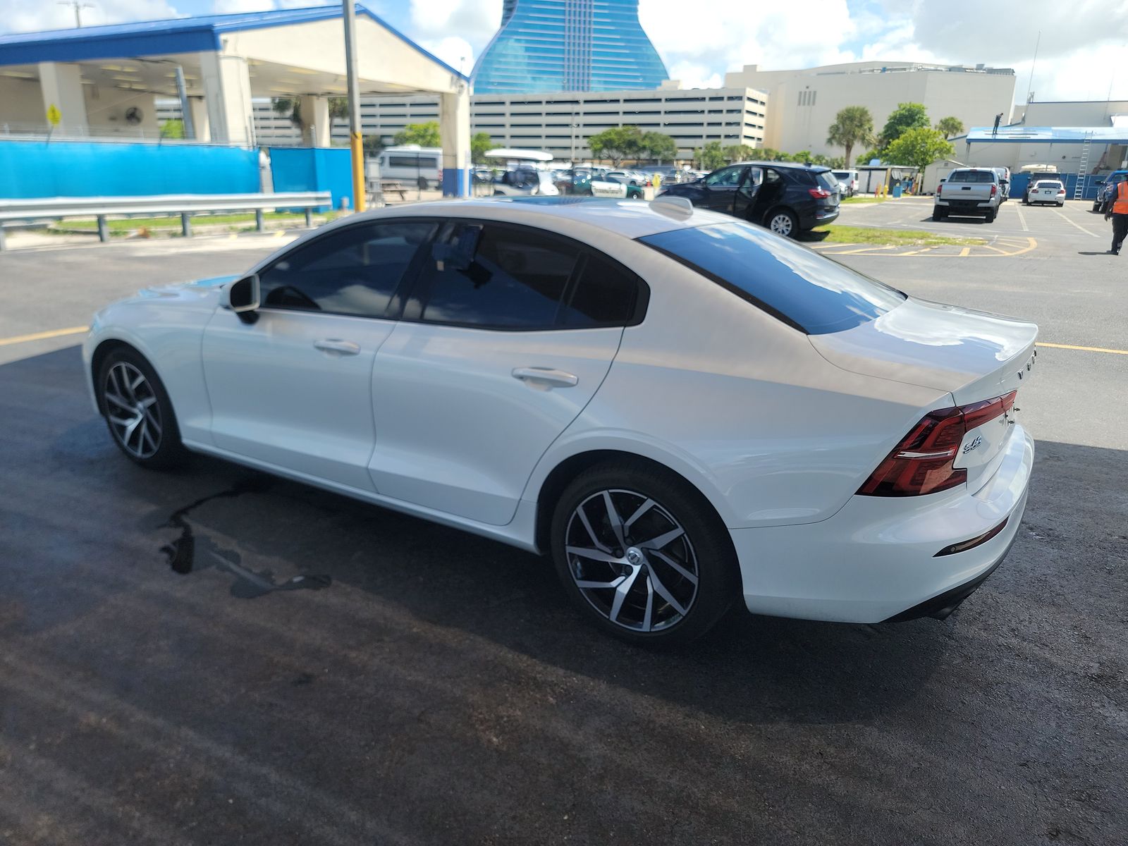 2020 Volvo S60 T5 Momentum FWD