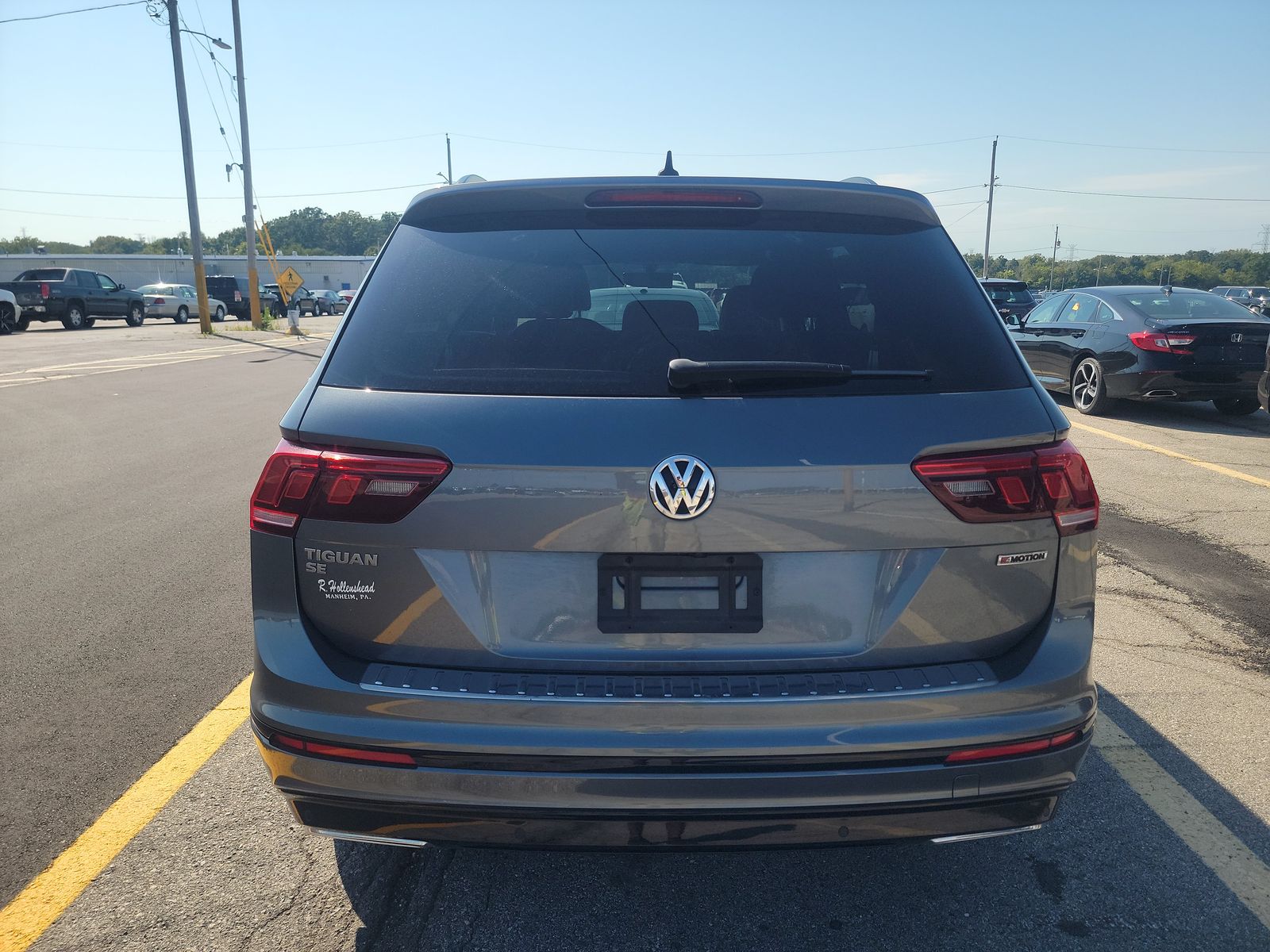 2020 Volkswagen Tiguan 2.0T SE R-Line Black AWD