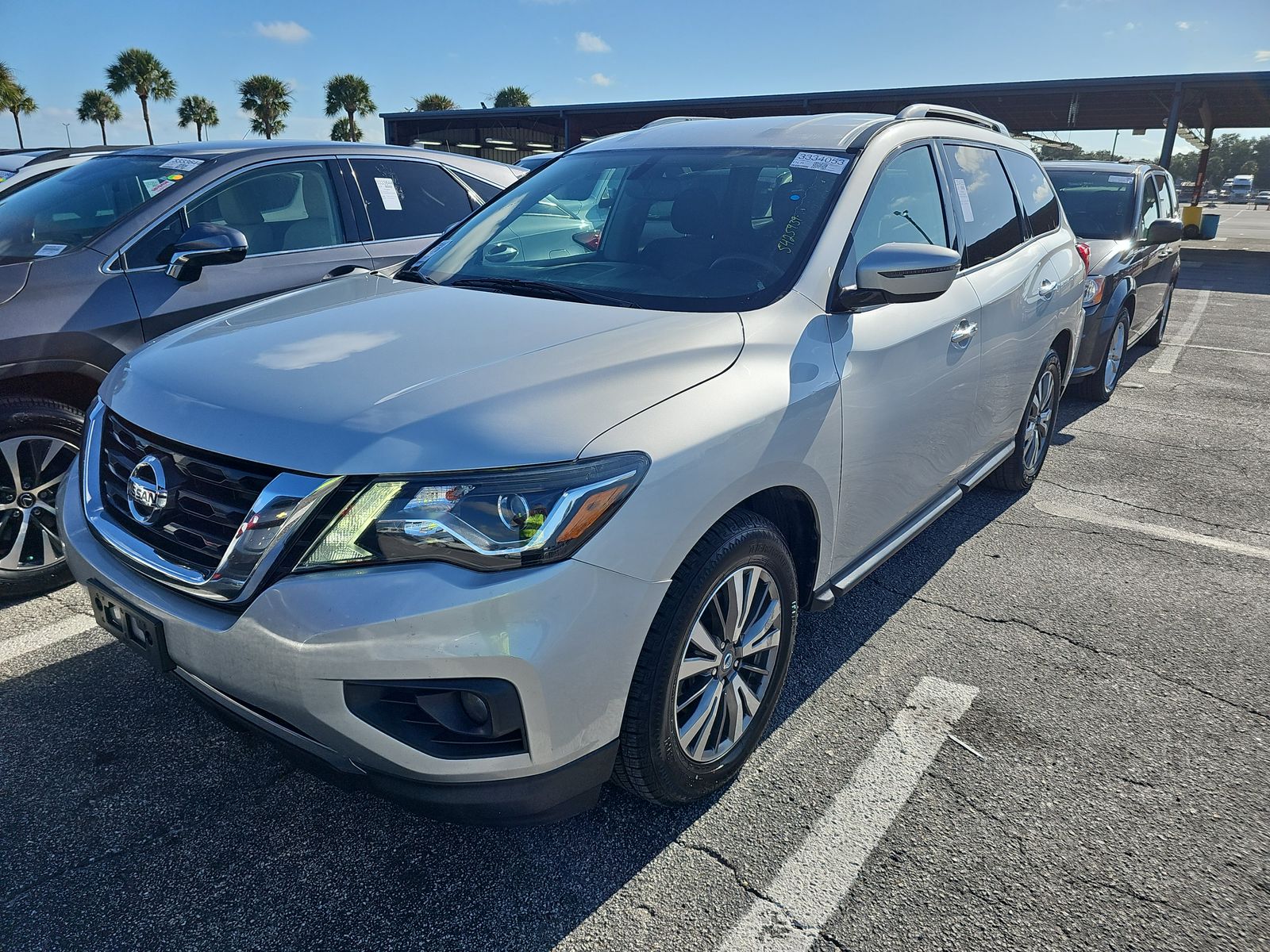 2020 Nissan Pathfinder SV