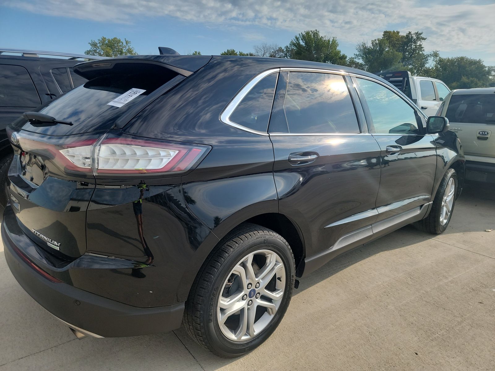 2016 Ford Edge Titanium FWD