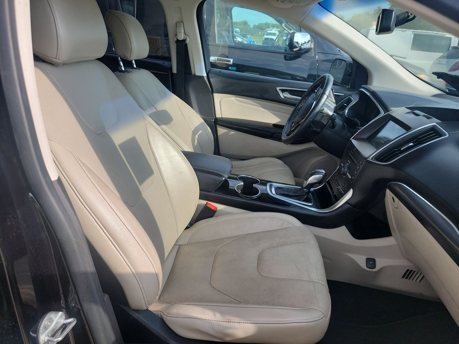 2016 Ford Edge Titanium FWD