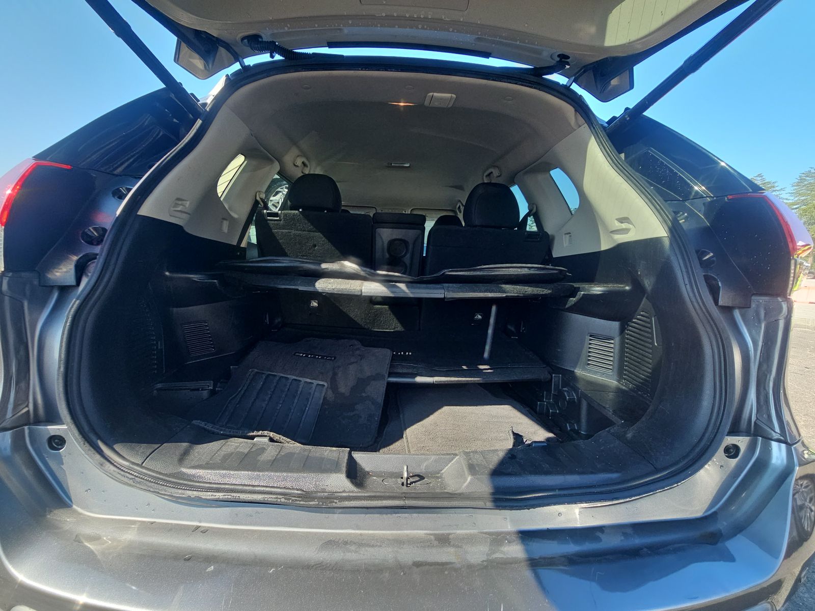 2019 Nissan Rogue SV FWD