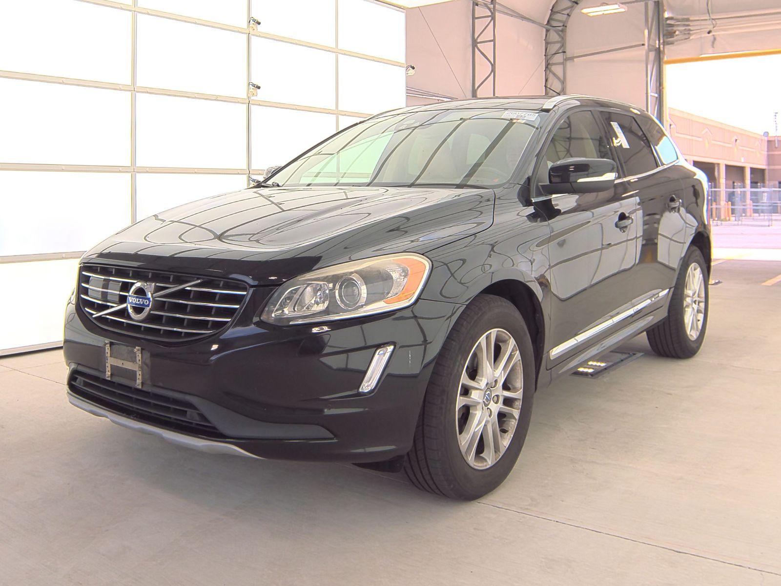 2016 Volvo XC60 T5 Platinum AWD