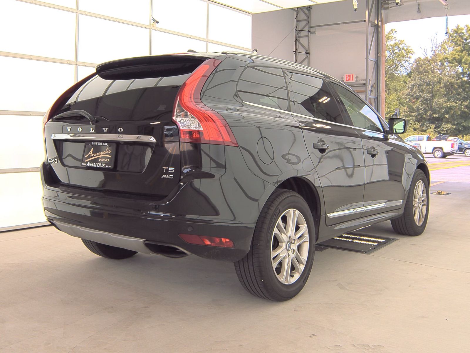 2016 Volvo XC60 T5 Platinum AWD