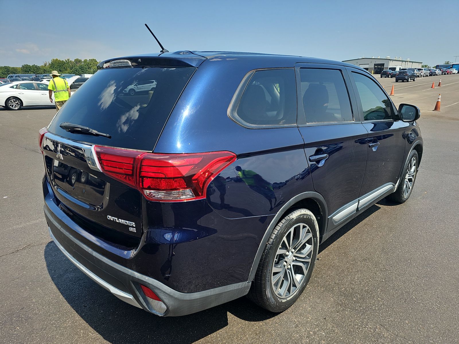 2016 Mitsubishi Outlander SE FWD