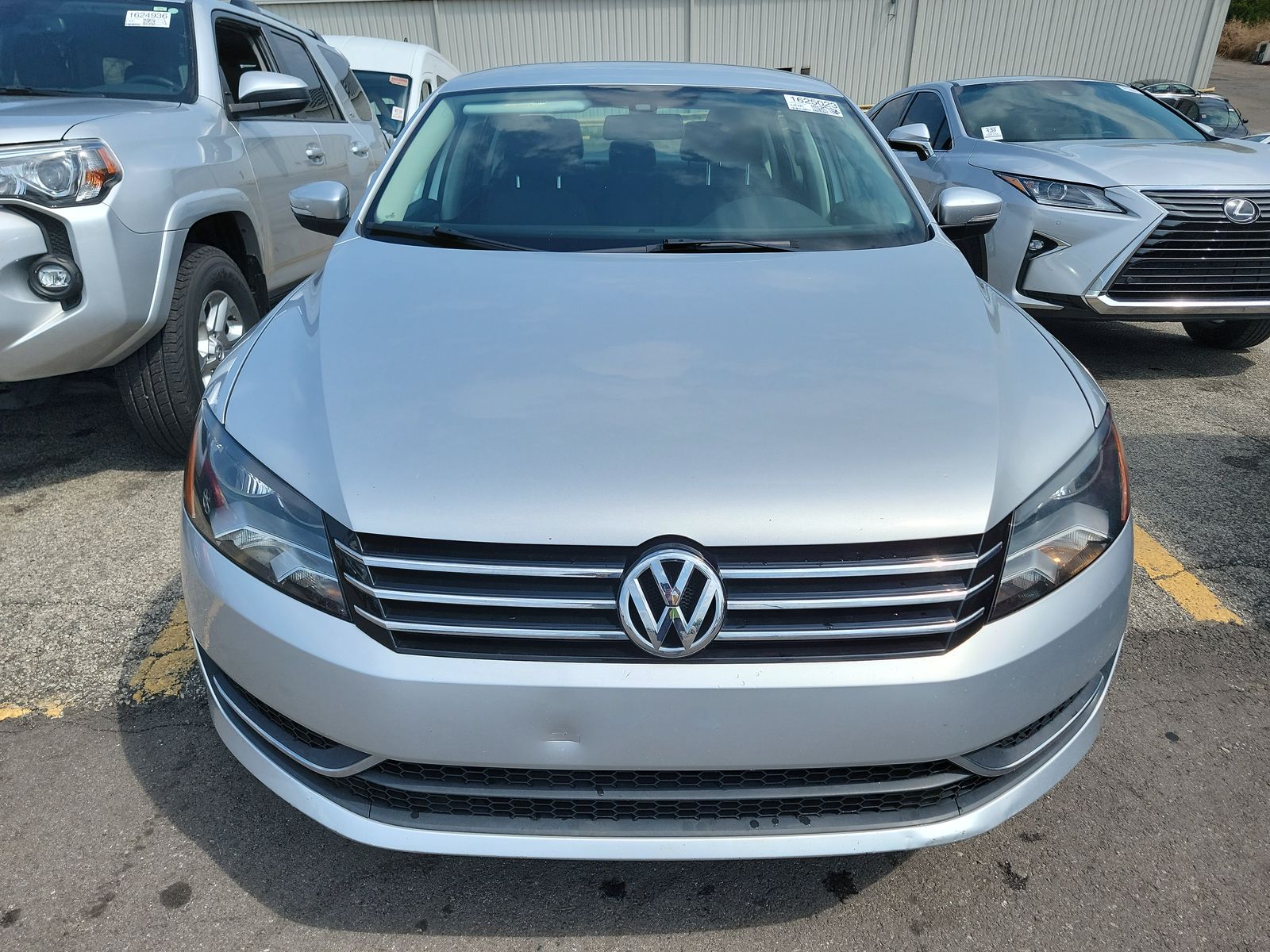 2014 Volkswagen Passat 2.5L S FWD