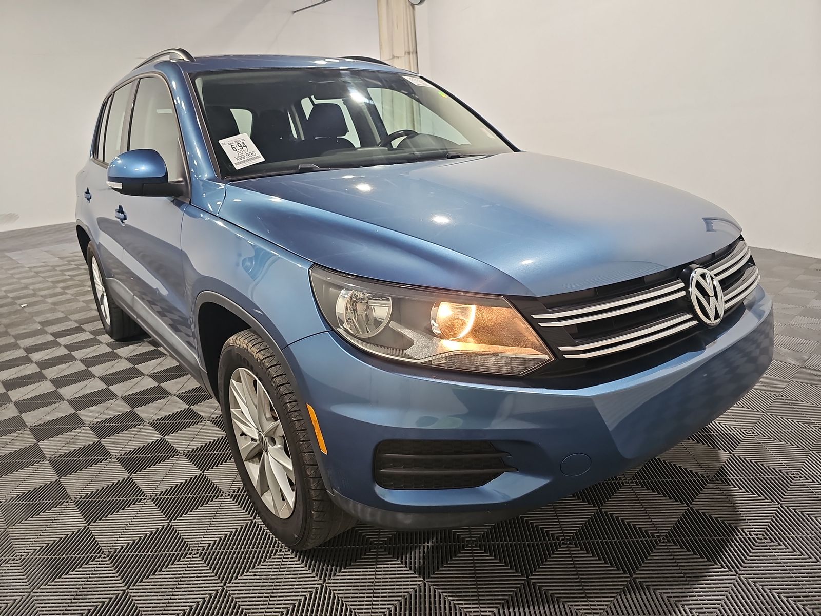 2017 Volkswagen Tiguan Limited 2.0T FWD