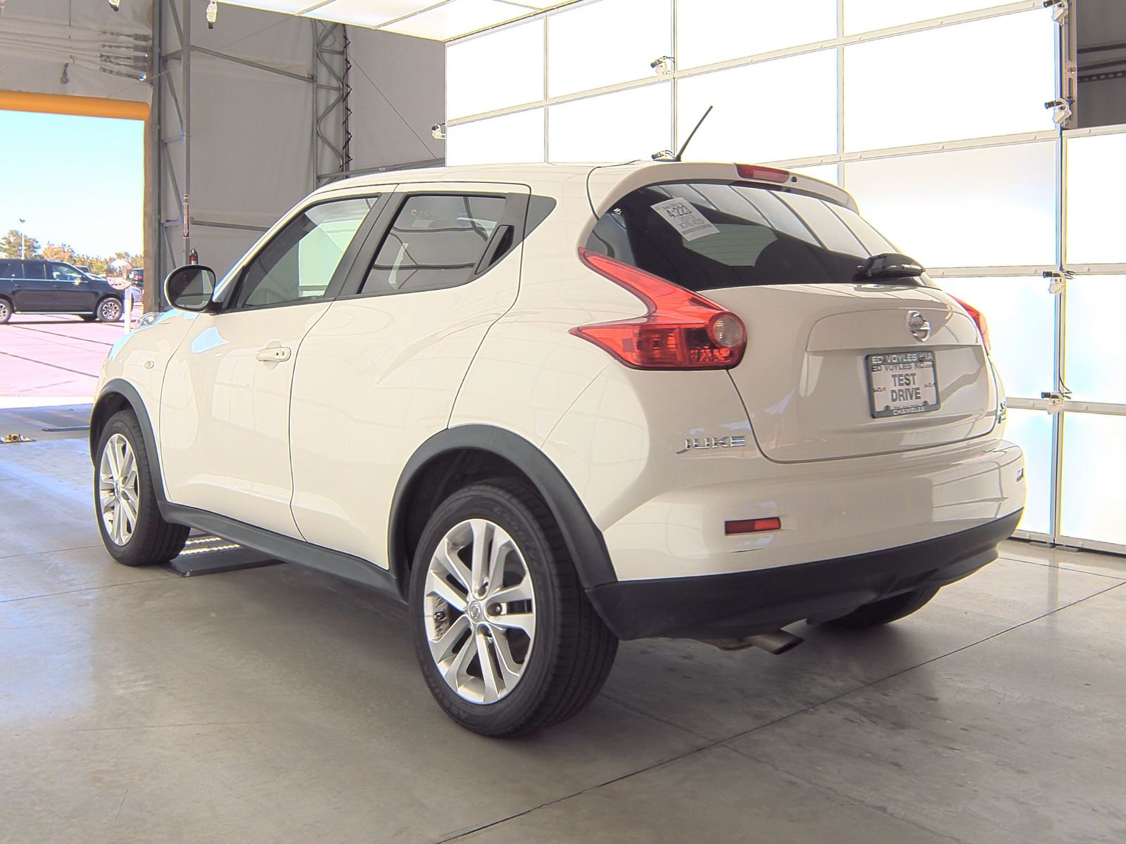 2013 Nissan JUKE SV FWD