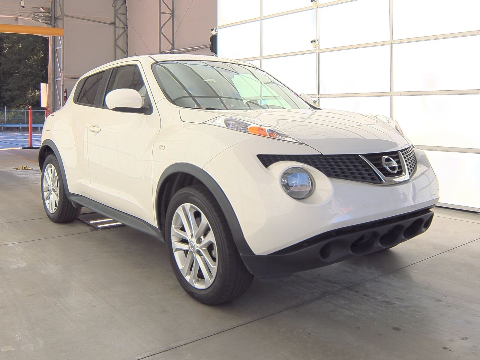 2013 Nissan JUKE SV FWD