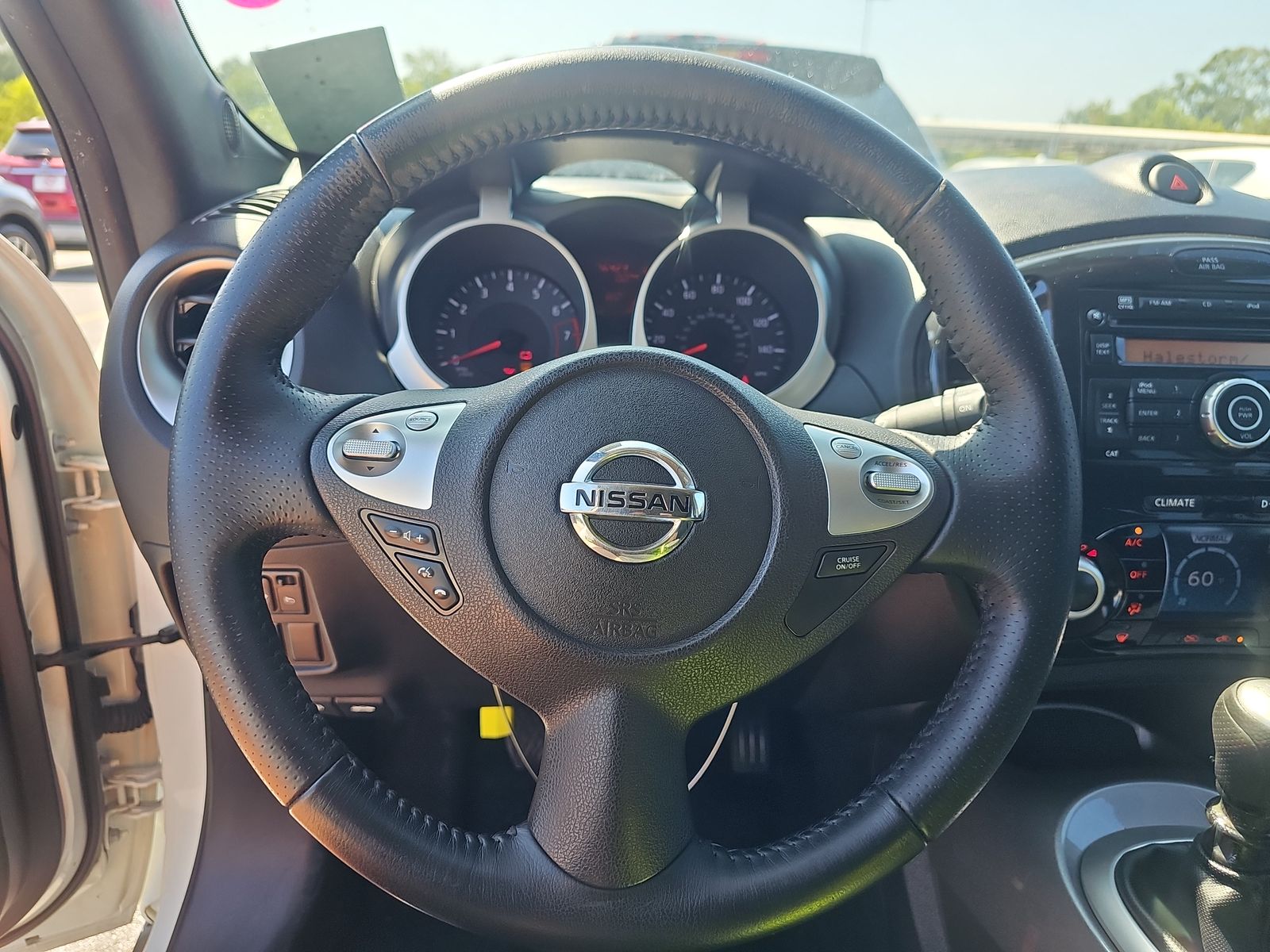 2013 Nissan JUKE SV FWD