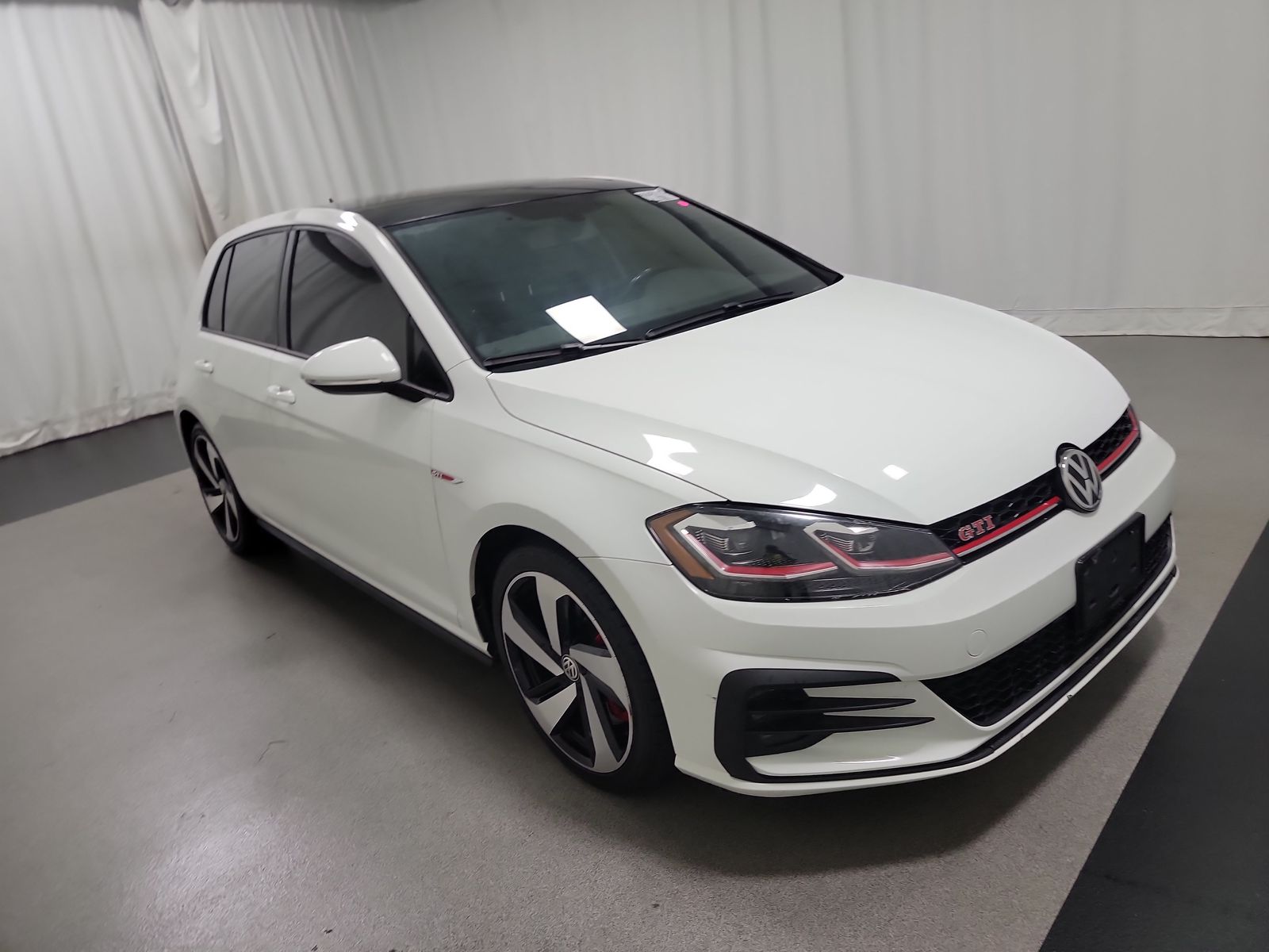 2019 Volkswagen Golf GTI 2.0T SE FWD