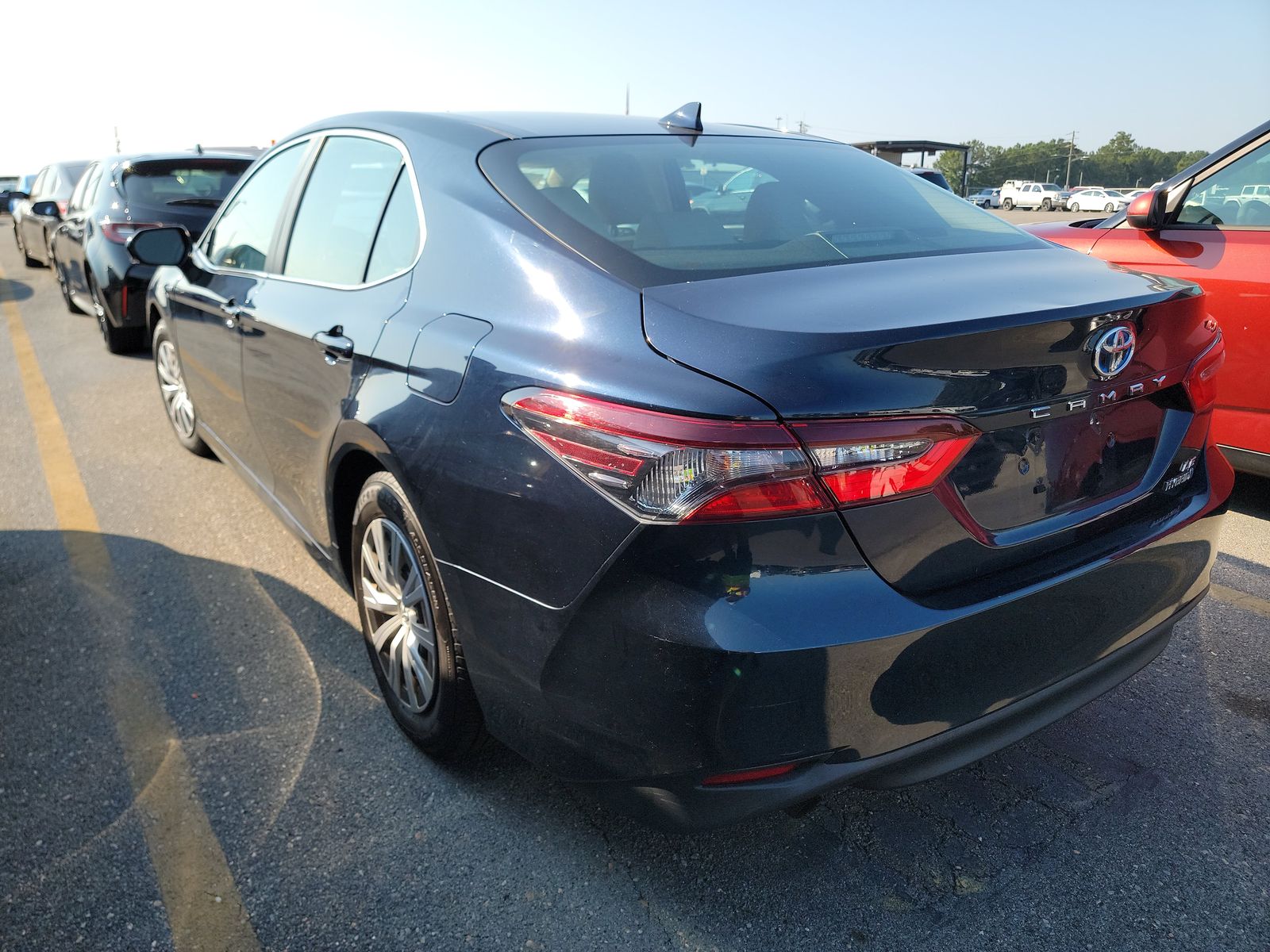 2021 Toyota Camry Hybrid LE FWD