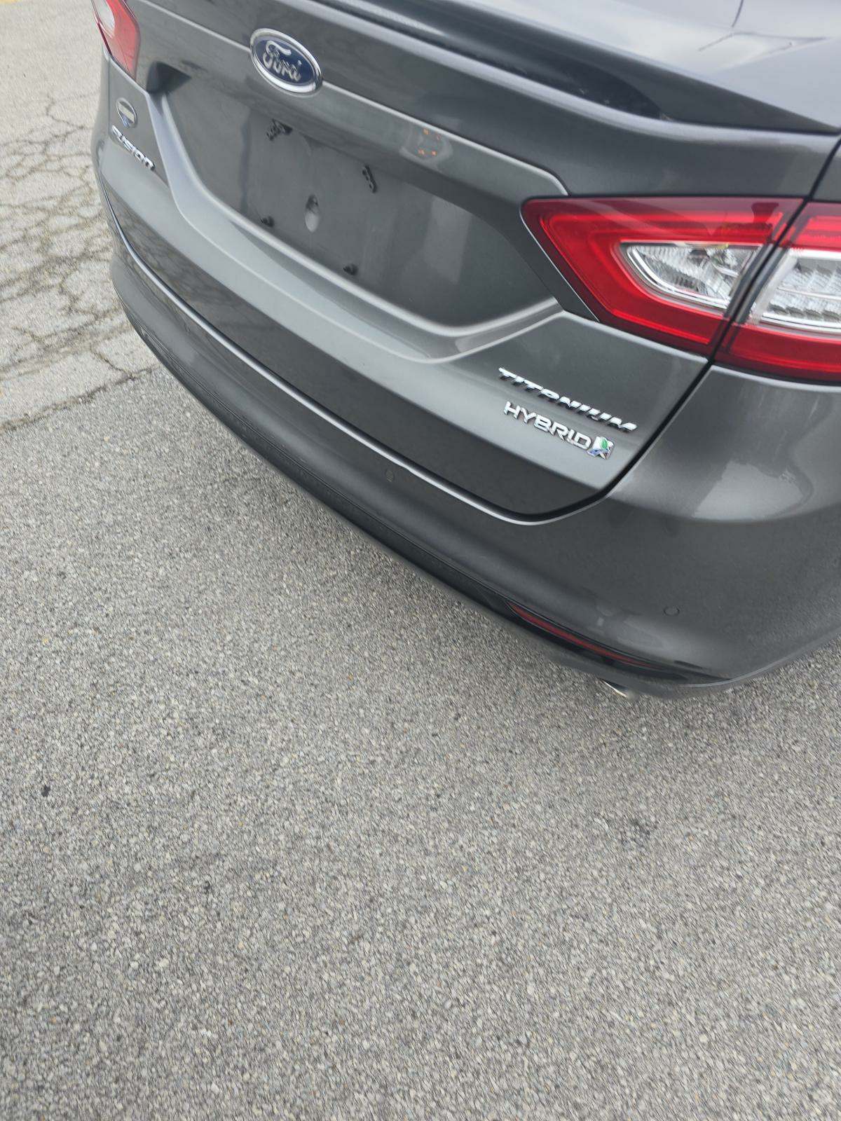 2014 Ford Fusion Hybrid Titanium FWD