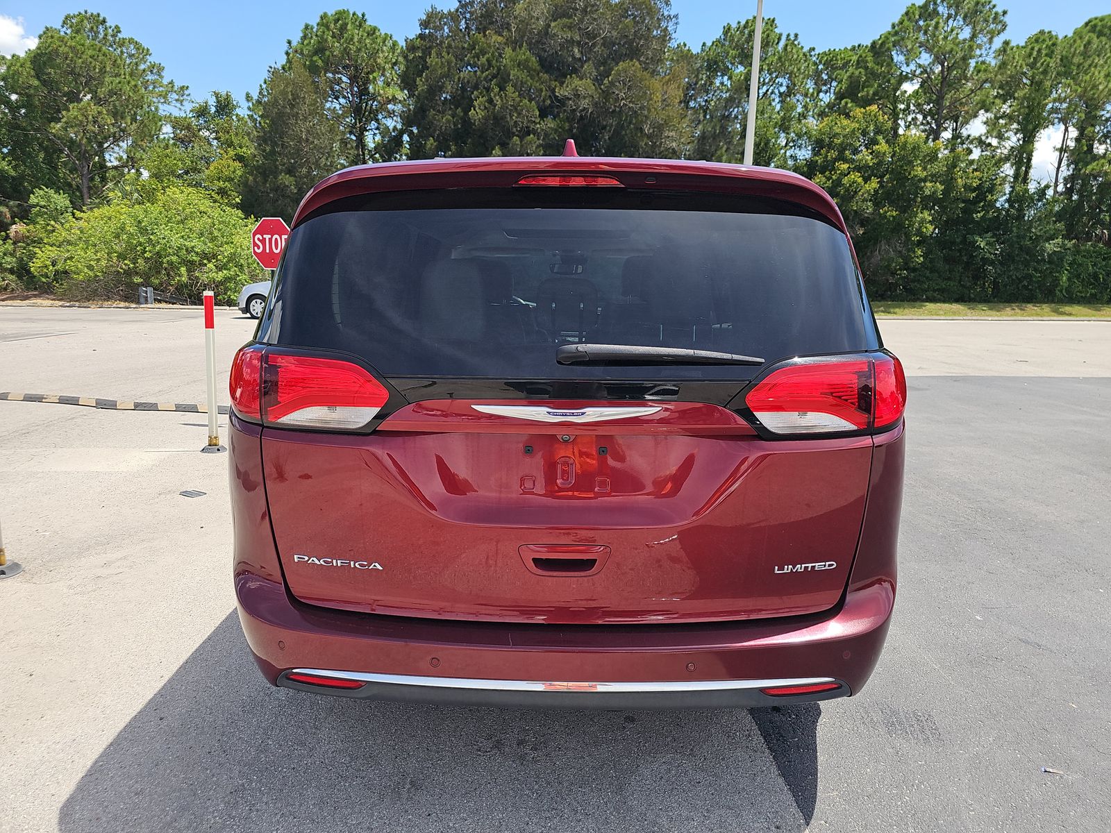 2020 Chrysler Pacifica Limited FWD