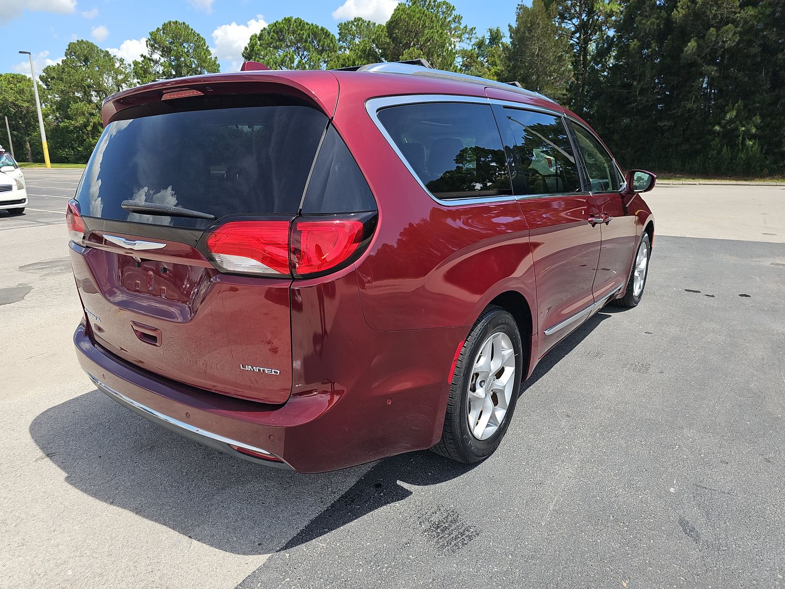 2020 Chrysler Pacifica Limited FWD