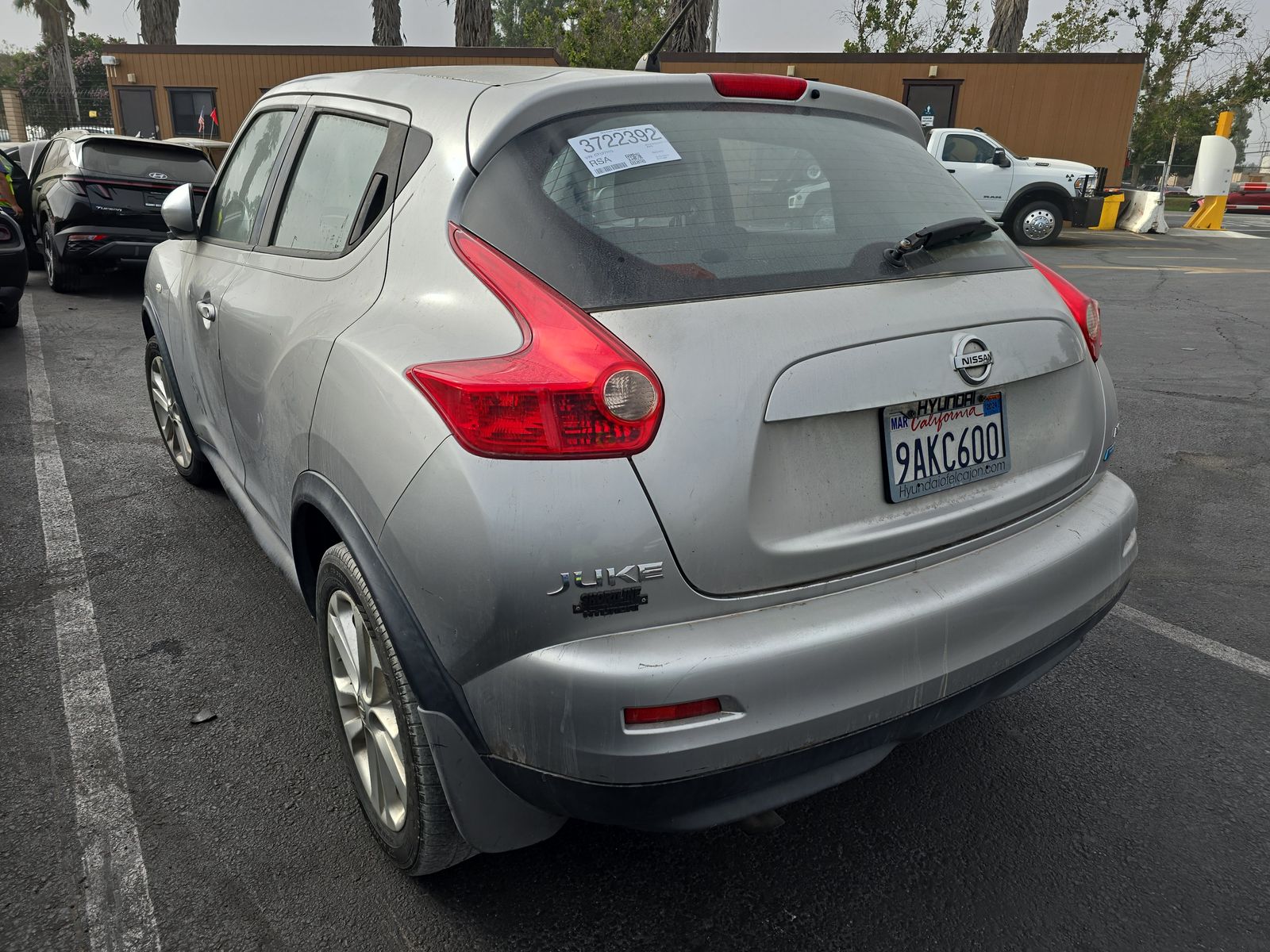 2012 Nissan JUKE S AWD