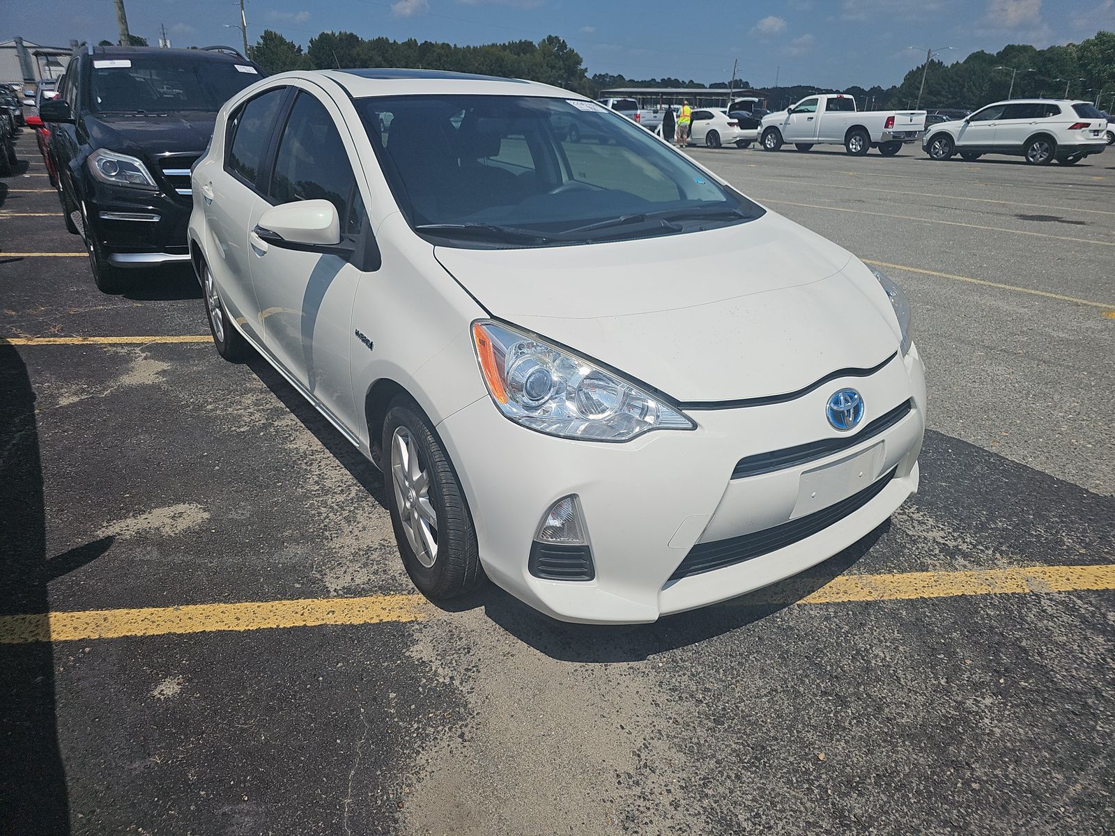 2014 Toyota Prius c Three FWD