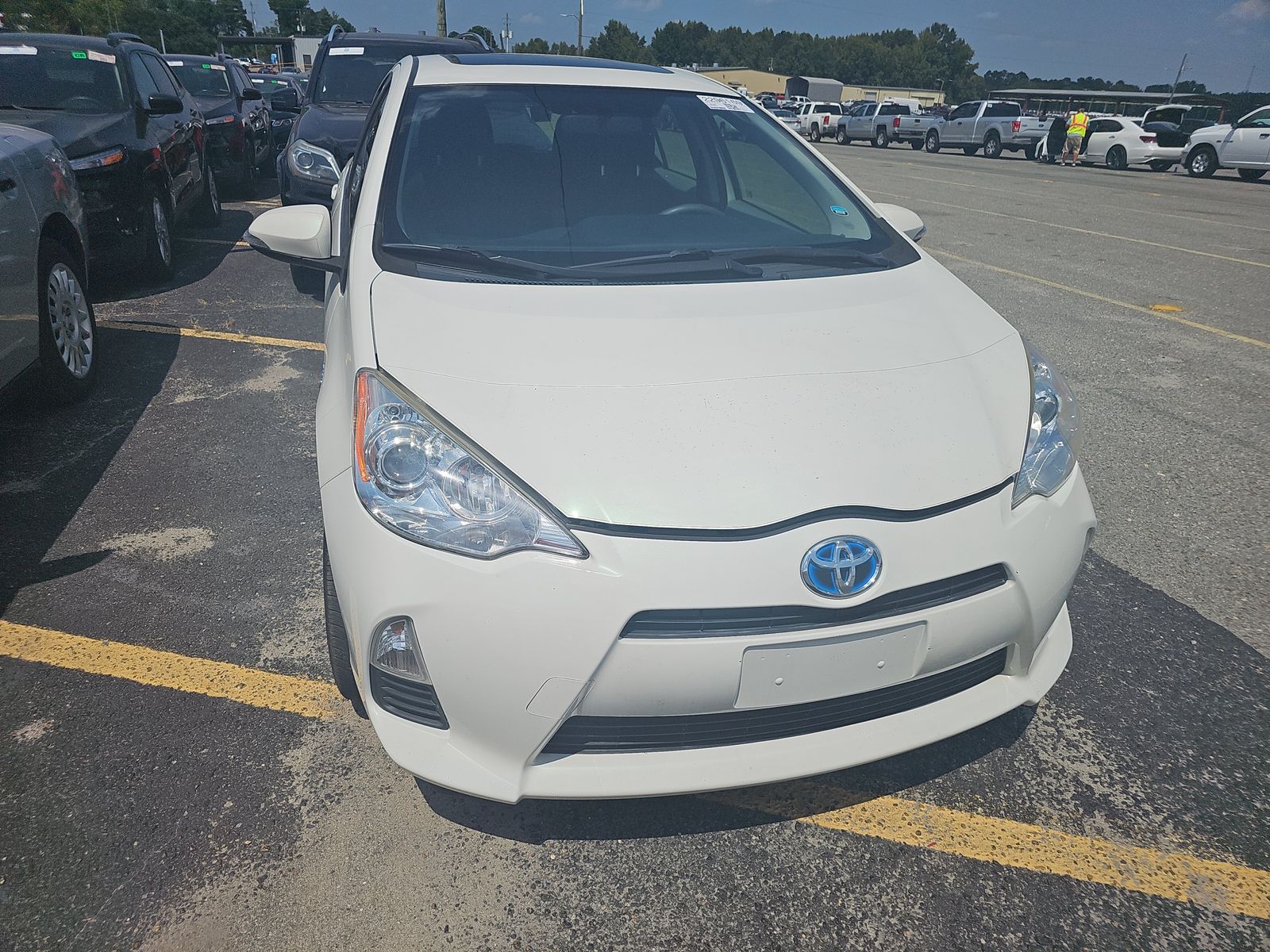 2014 Toyota Prius c Three FWD