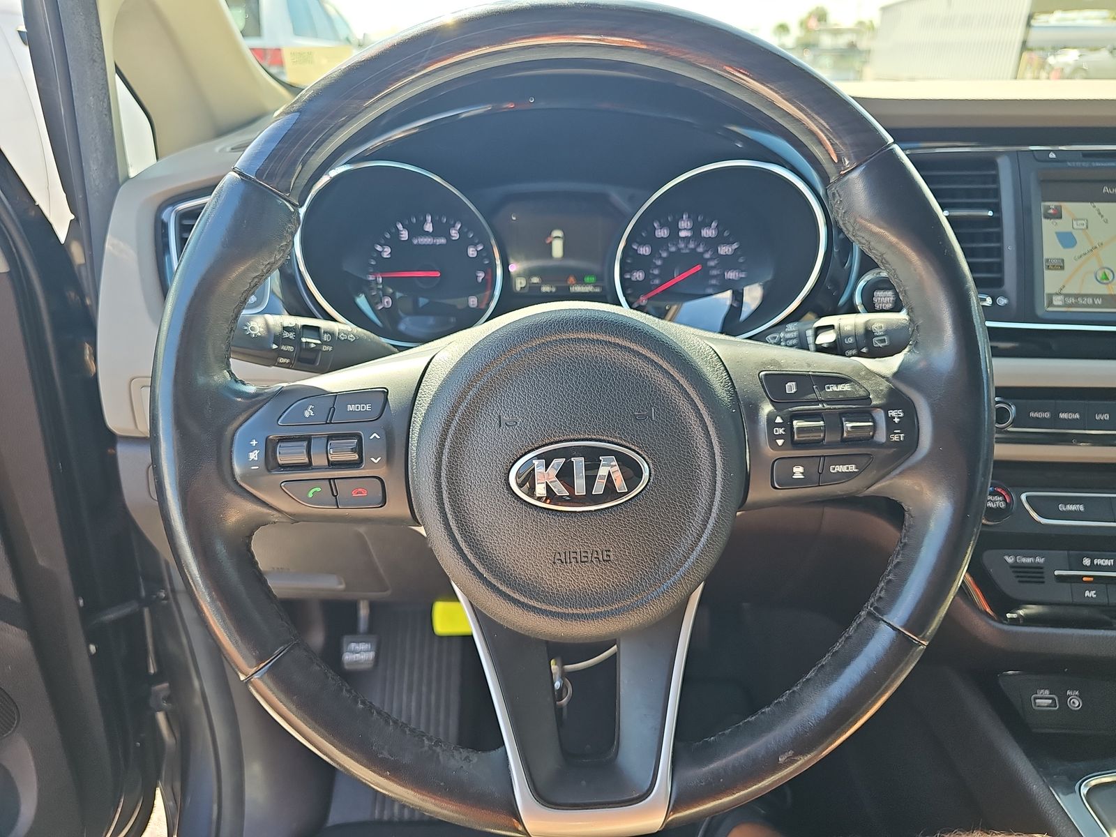 2017 Kia Sedona SXL FWD