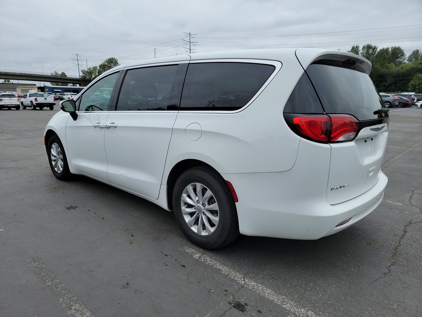 2017 Chrysler Pacifica Touring FWD