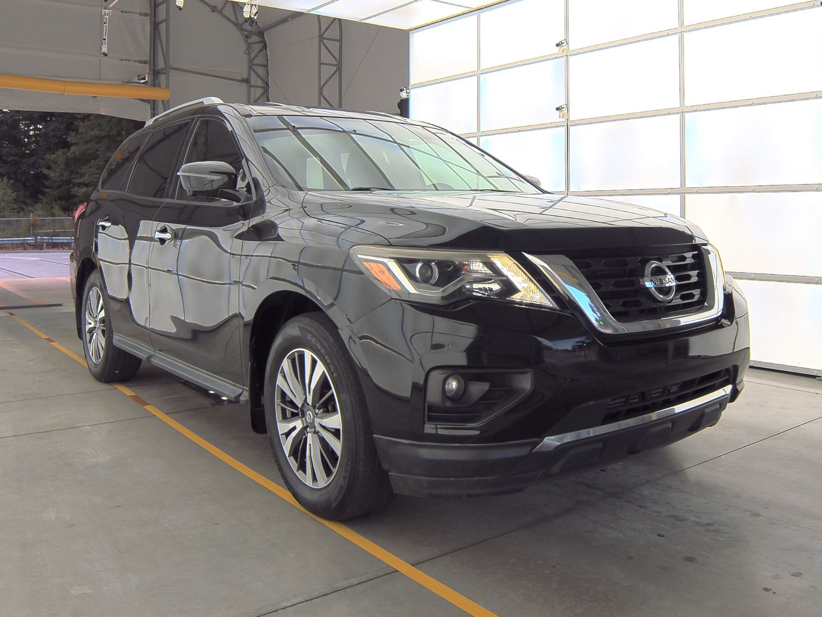 2017 Nissan Pathfinder SL FWD