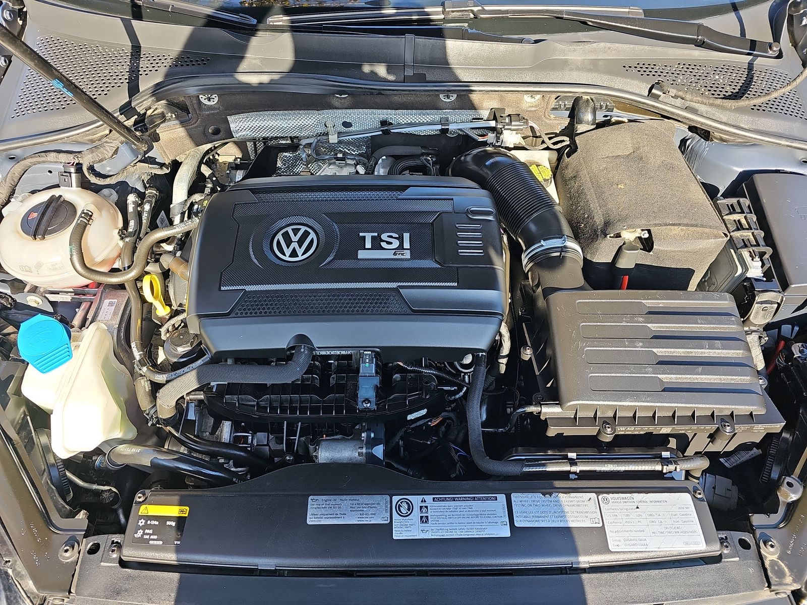 2016 Volkswagen Golf R 2.0T AWD