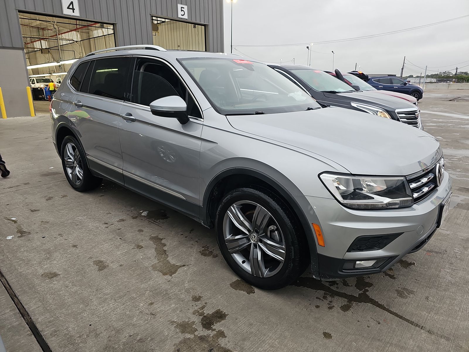 2020 Volkswagen Tiguan 2.0T SEL FWD