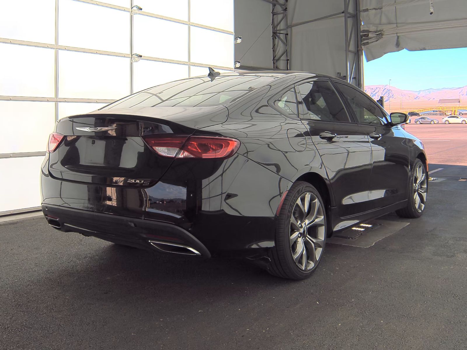 2016 Chrysler 200 S FWD