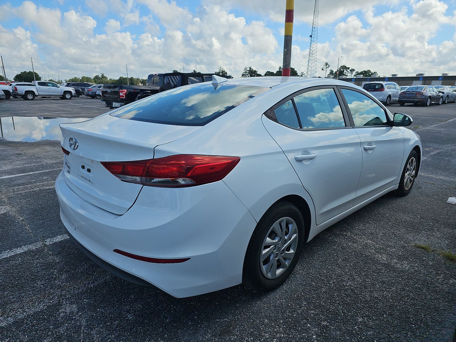 2017 Hyundai Elantra SE FWD