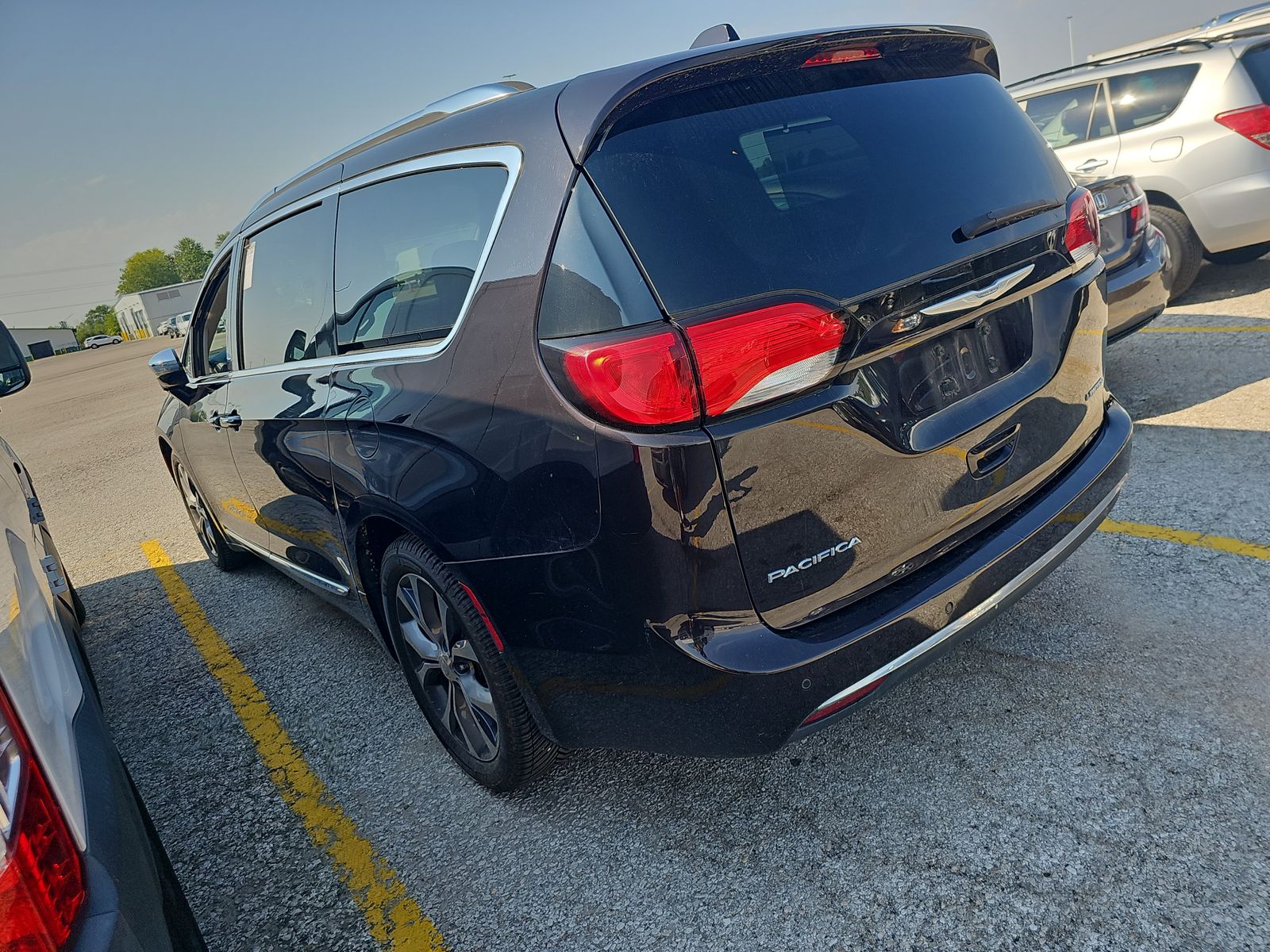 2017 Chrysler Pacifica Limited FWD