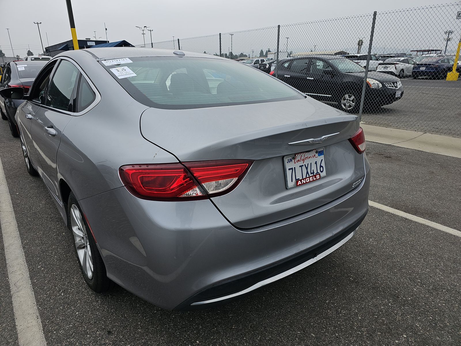 2015 Chrysler 200 Limited FWD