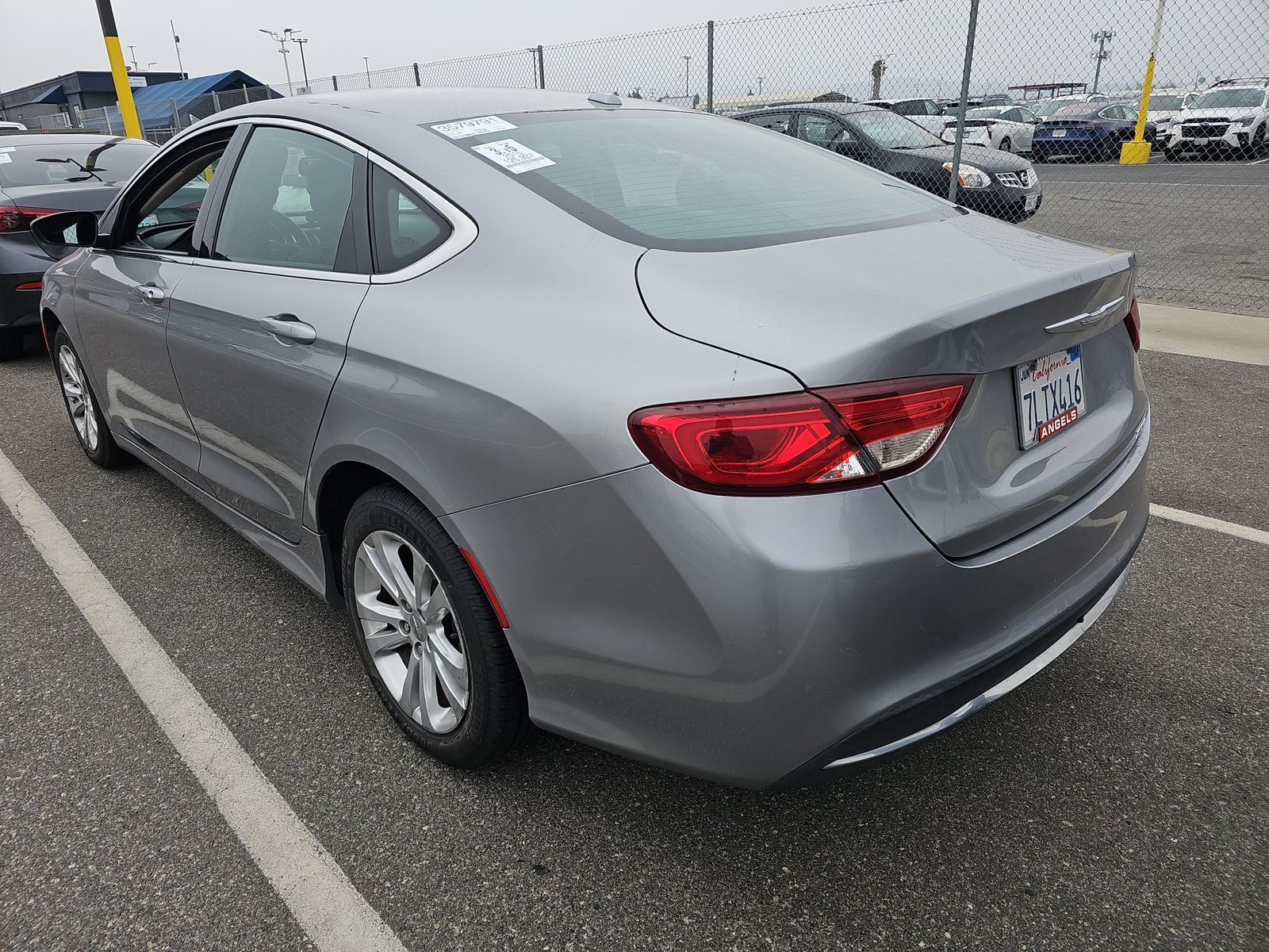 2015 Chrysler 200 Limited FWD