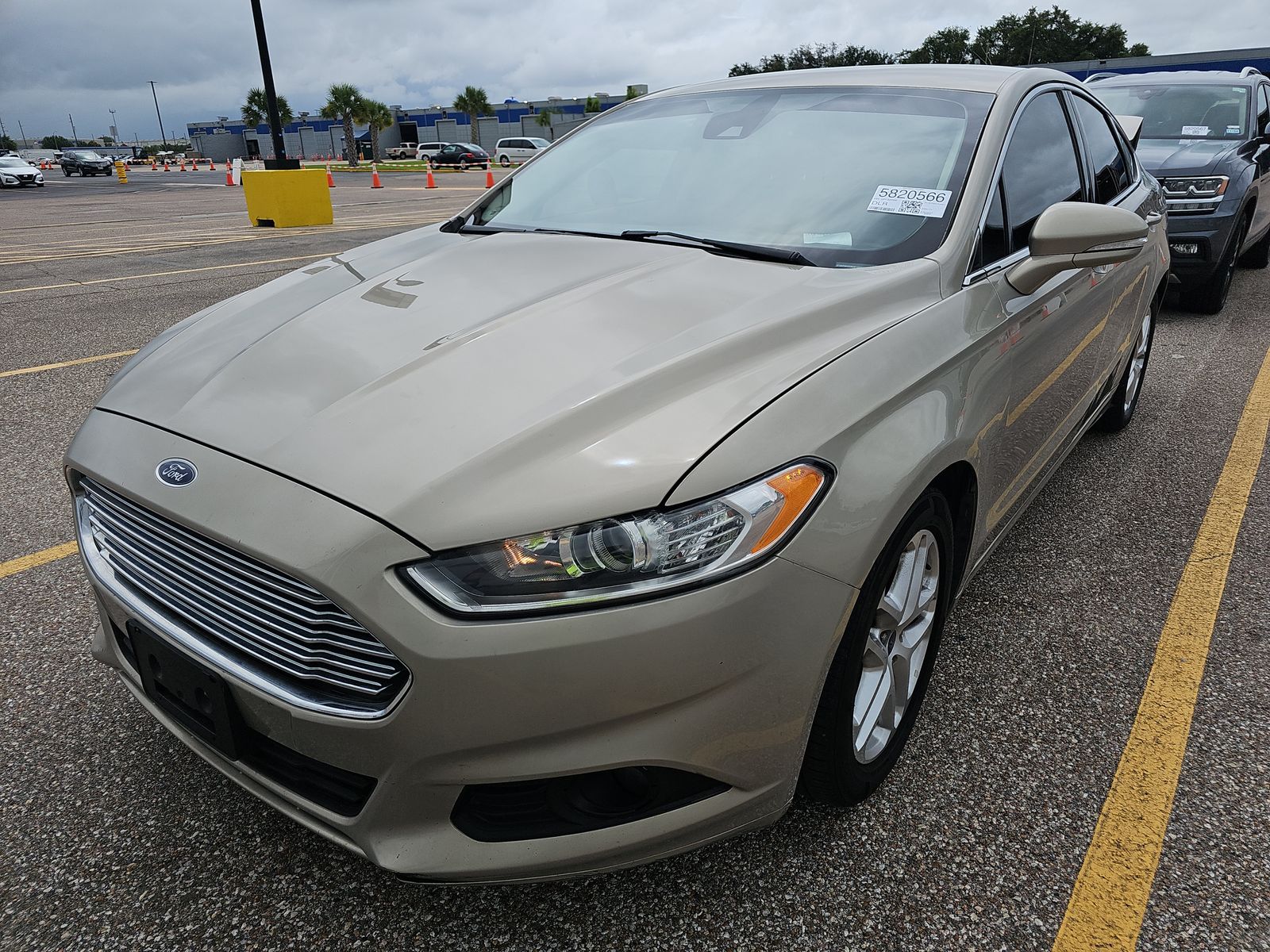 2016 Ford Fusion SE FWD