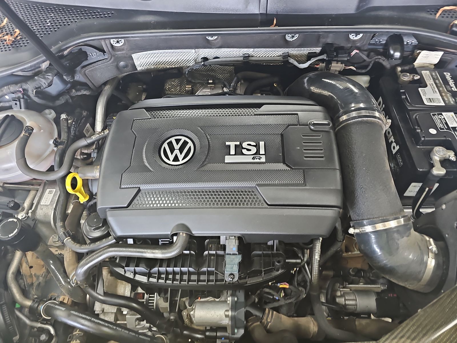 2017 Volkswagen Golf R 2.0T AWD