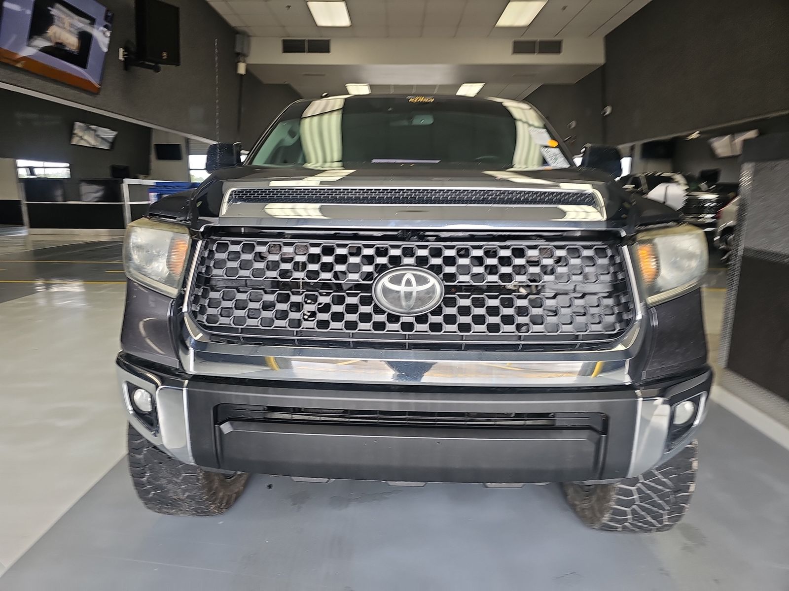 2018 Toyota Tundra SR5 AWD