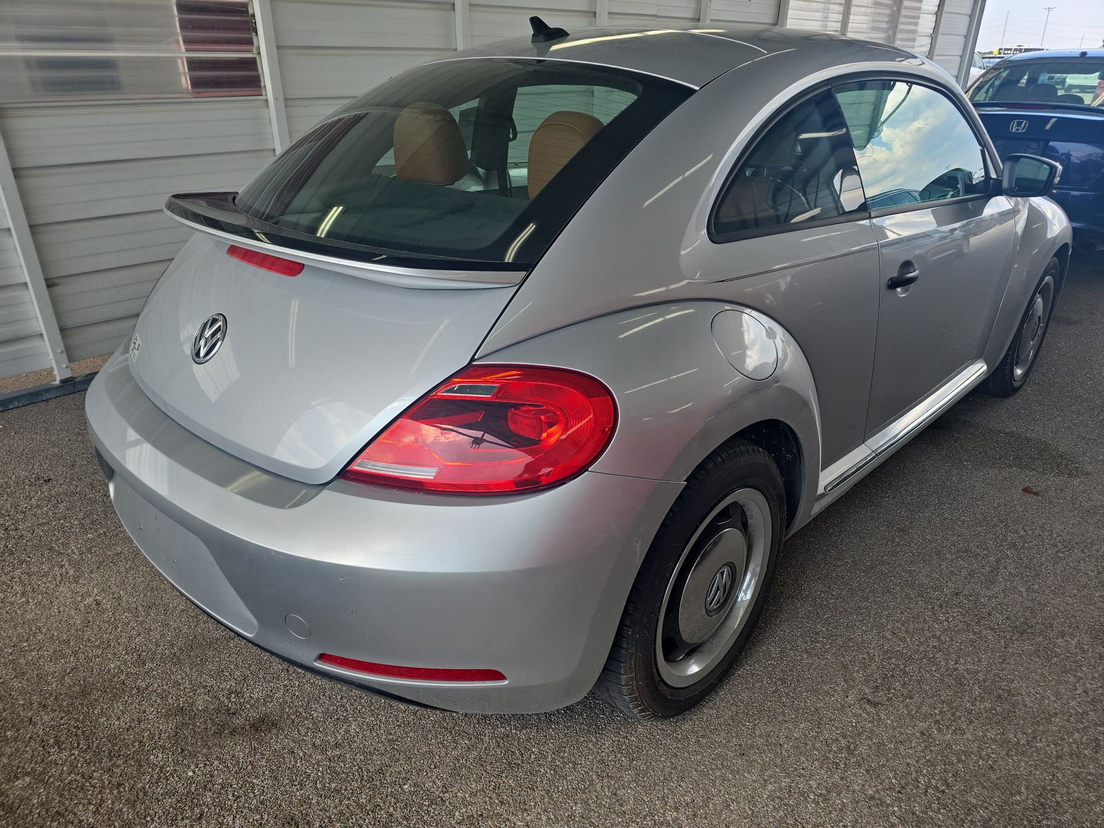 2015 Volkswagen Beetle 1.8T Classic FWD