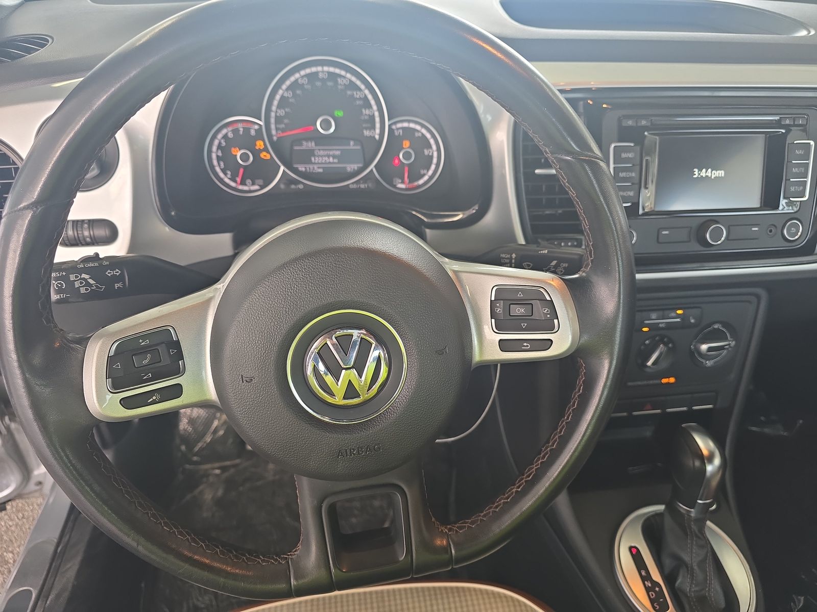 2015 Volkswagen Beetle 1.8T Classic FWD