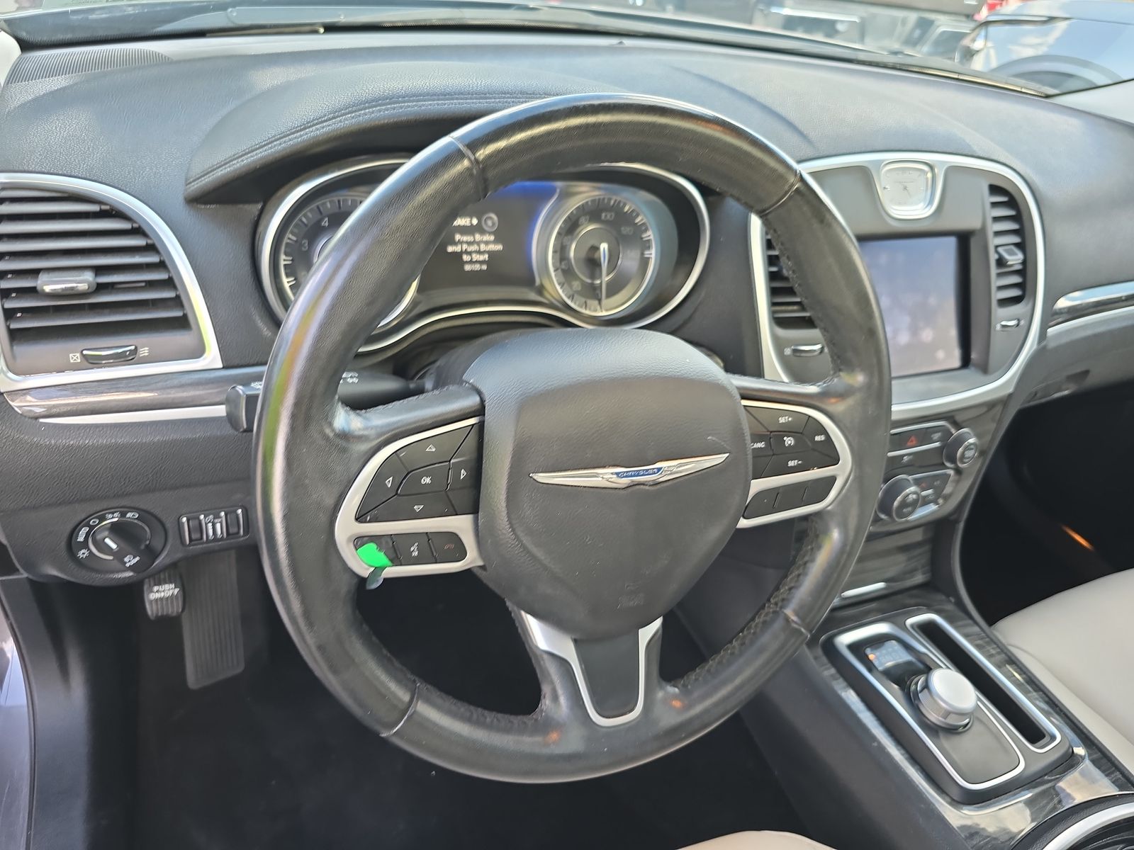 2019 Chrysler 300 Touring L RWD