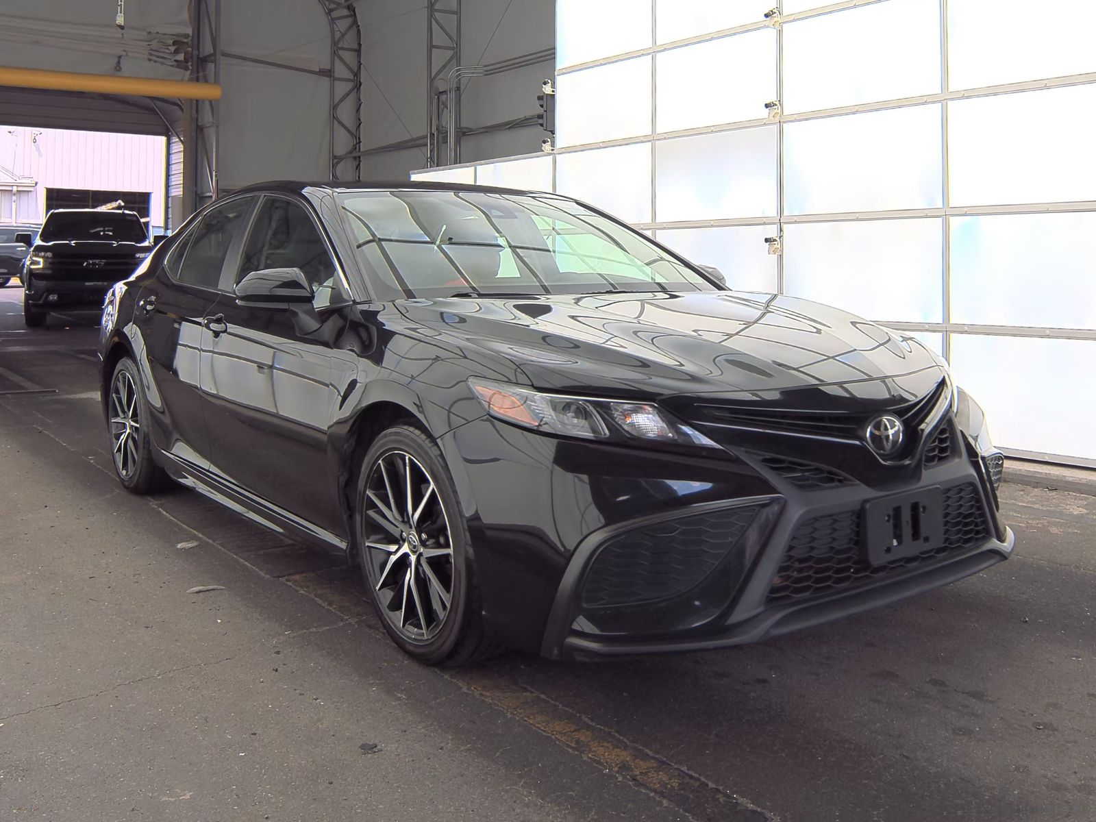 2021 Toyota Camry SE FWD