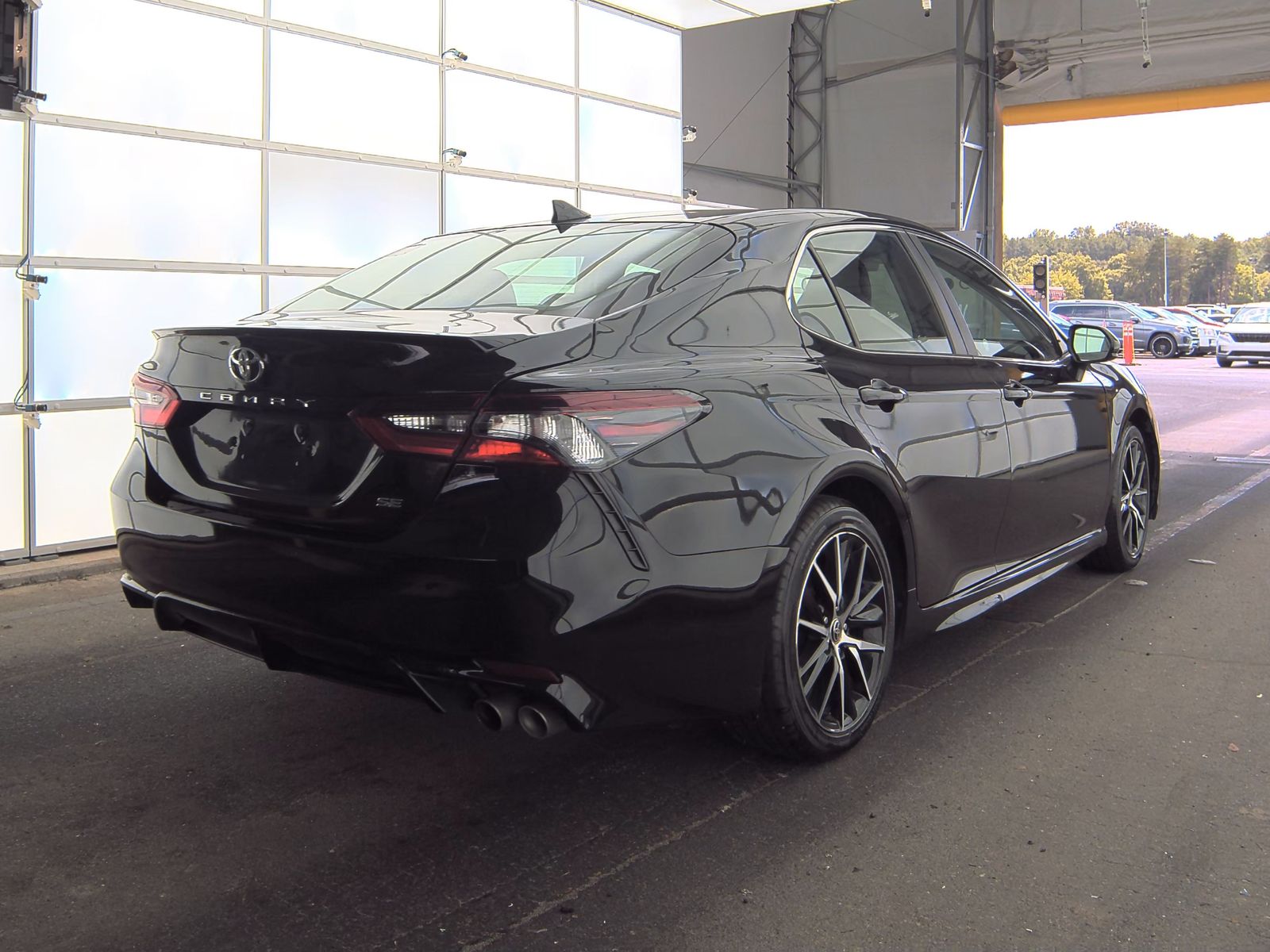 2021 Toyota Camry SE FWD