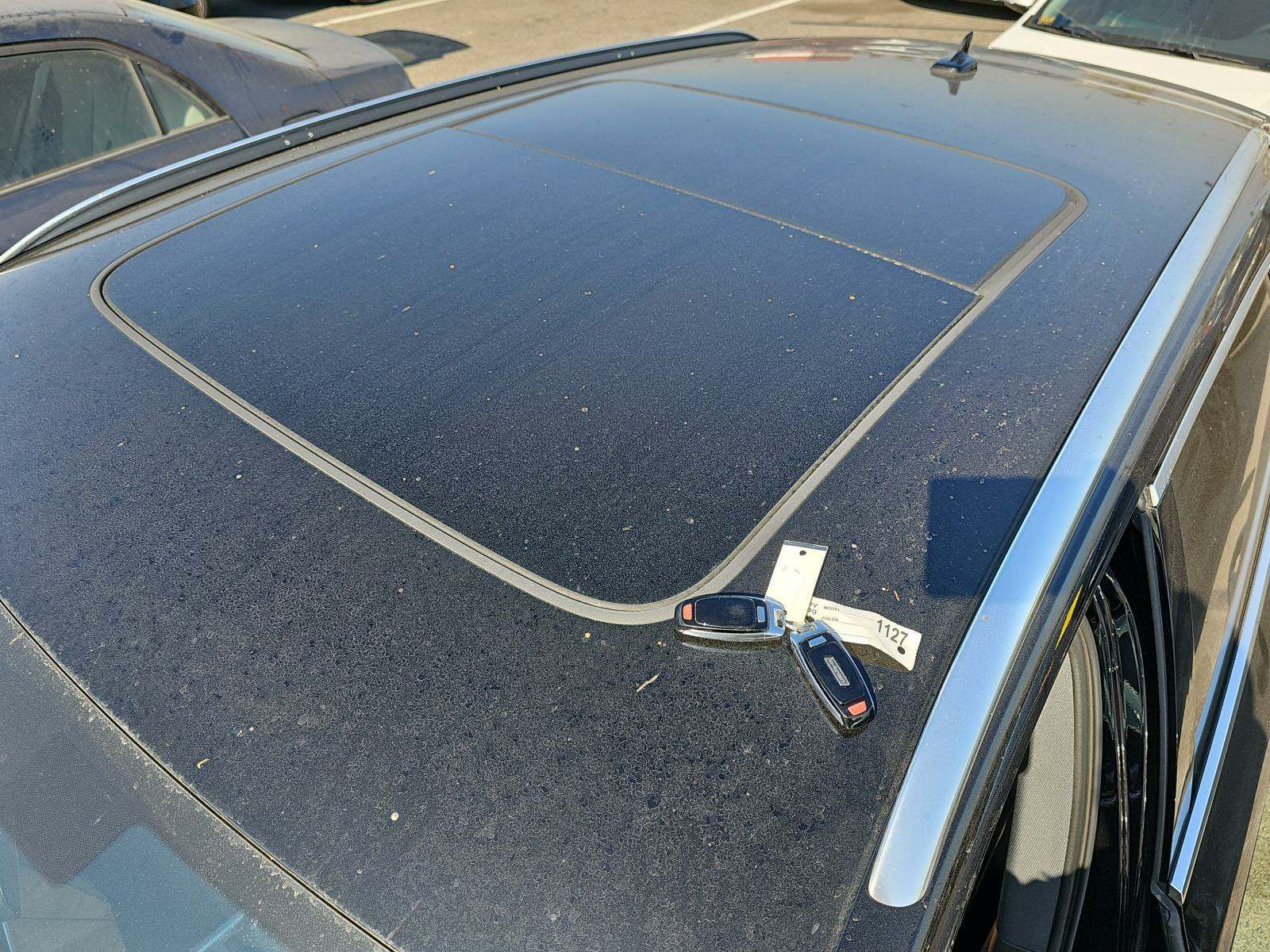 2022 Audi e-tron Premium AWD