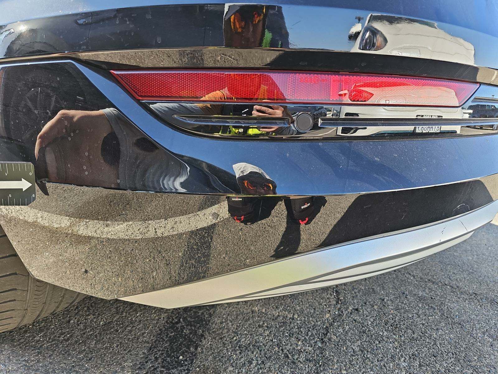 2022 Audi e-tron Premium AWD