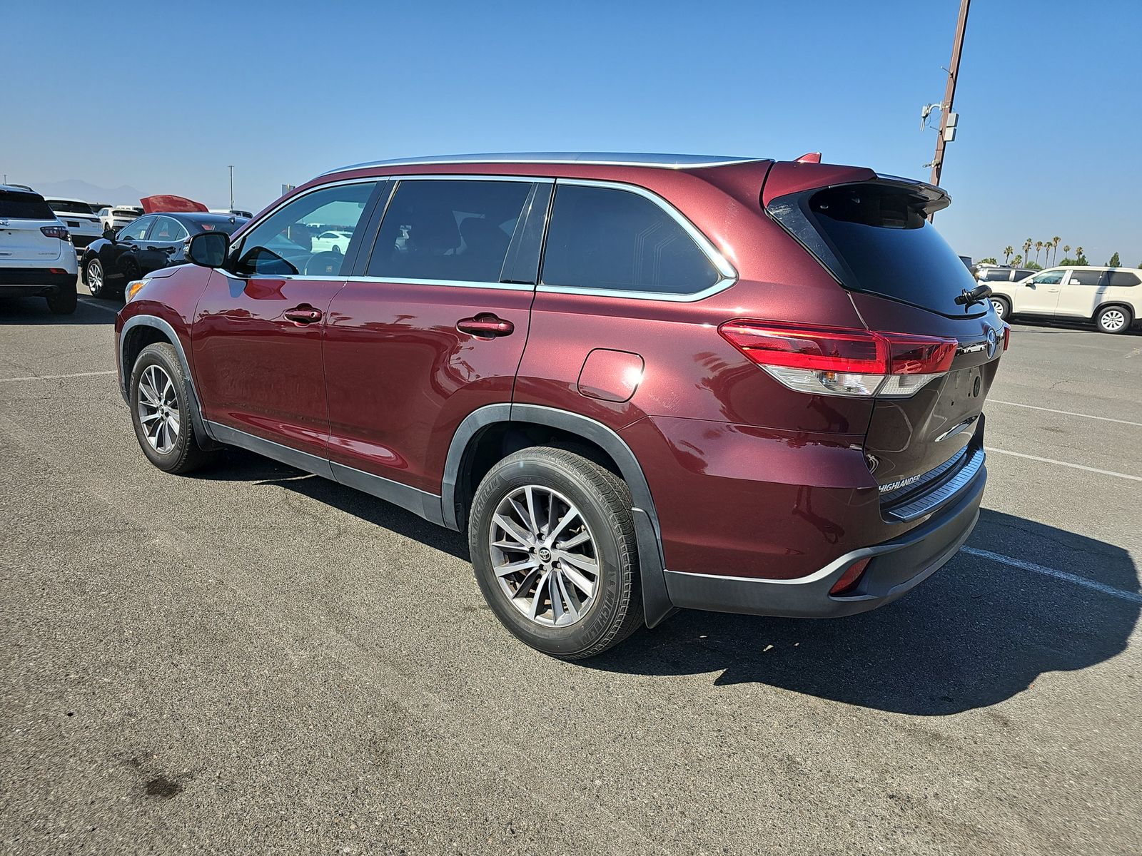 2019 Toyota Highlander XLE FWD